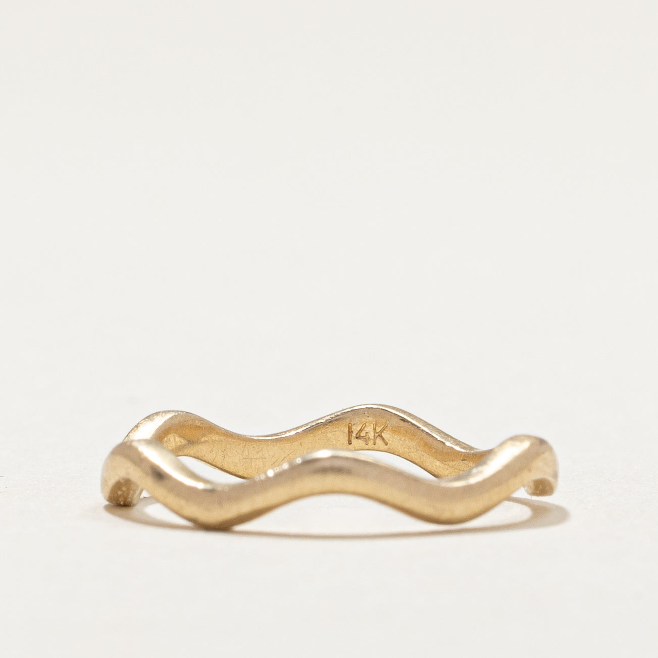 14K Yellow Gold Wavy Band Ring - 1.8mm Thin Wedding Band for Women - Size 4 - Perfect for Engagement, Anniversary & Everyday Wear