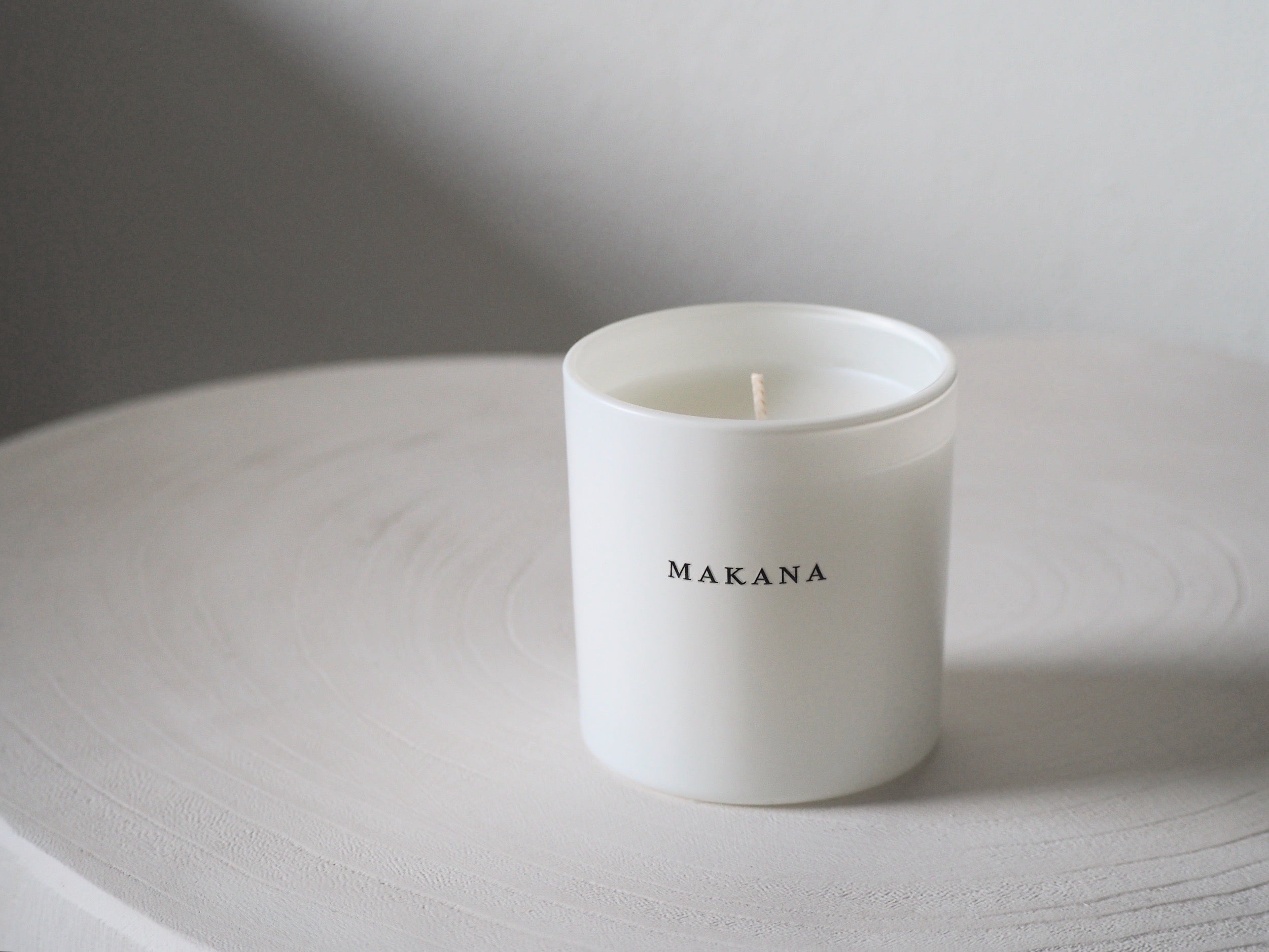 Premium Acacia Sandalwood Scented Candle - Natural Soy Wax, Long-Lasting Fragrance for Home, Spa, Yoga & Meditation Relaxation