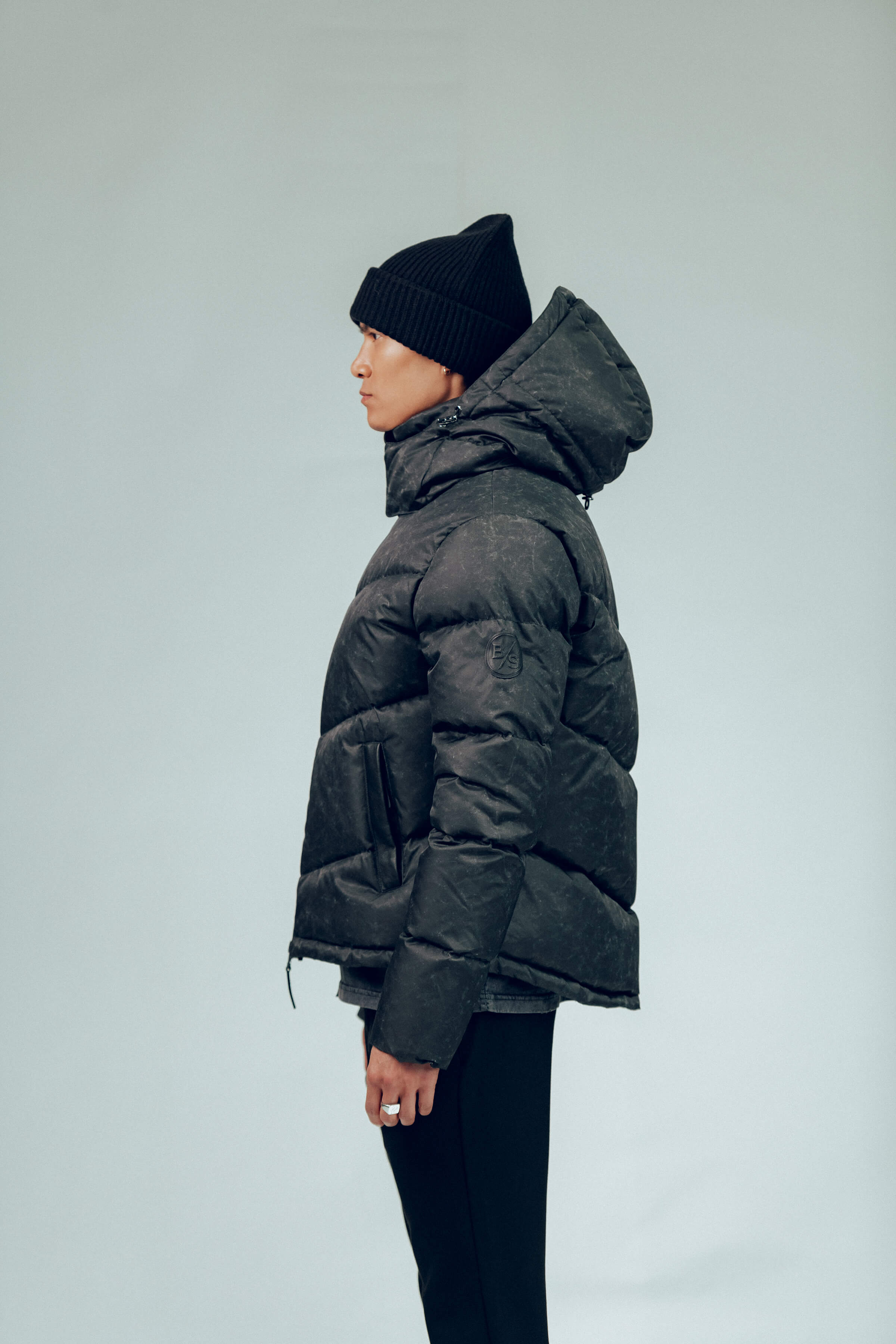Men's Lightweight Nylon Down Puffer Jacket - Waterproof Winter Coat for Outdoor Activities & Casual Wear