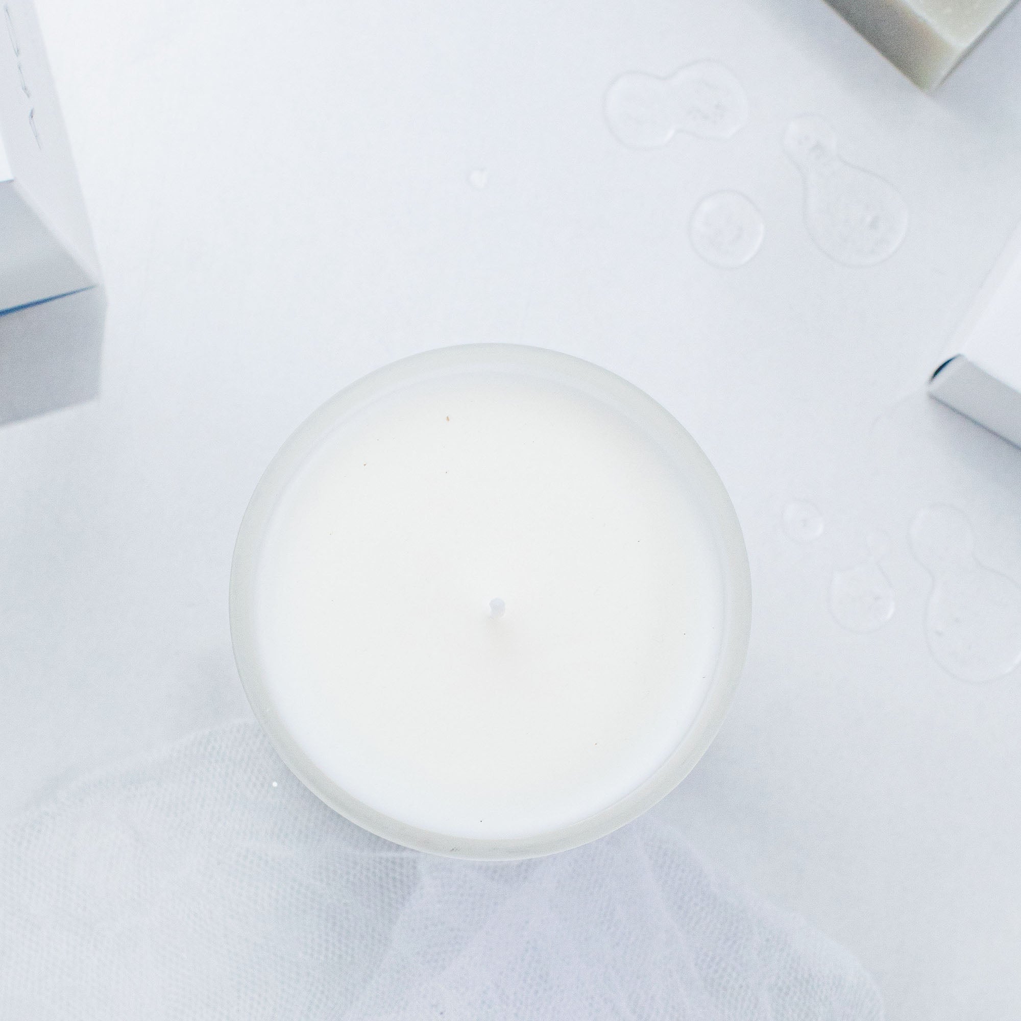 Premium Hand-Poured Canvas Classic Scented Candle - Long Lasting Soy Wax with Natural Essential Oils - Perfect for Home Decor, Relaxation & Romantic Ambiance