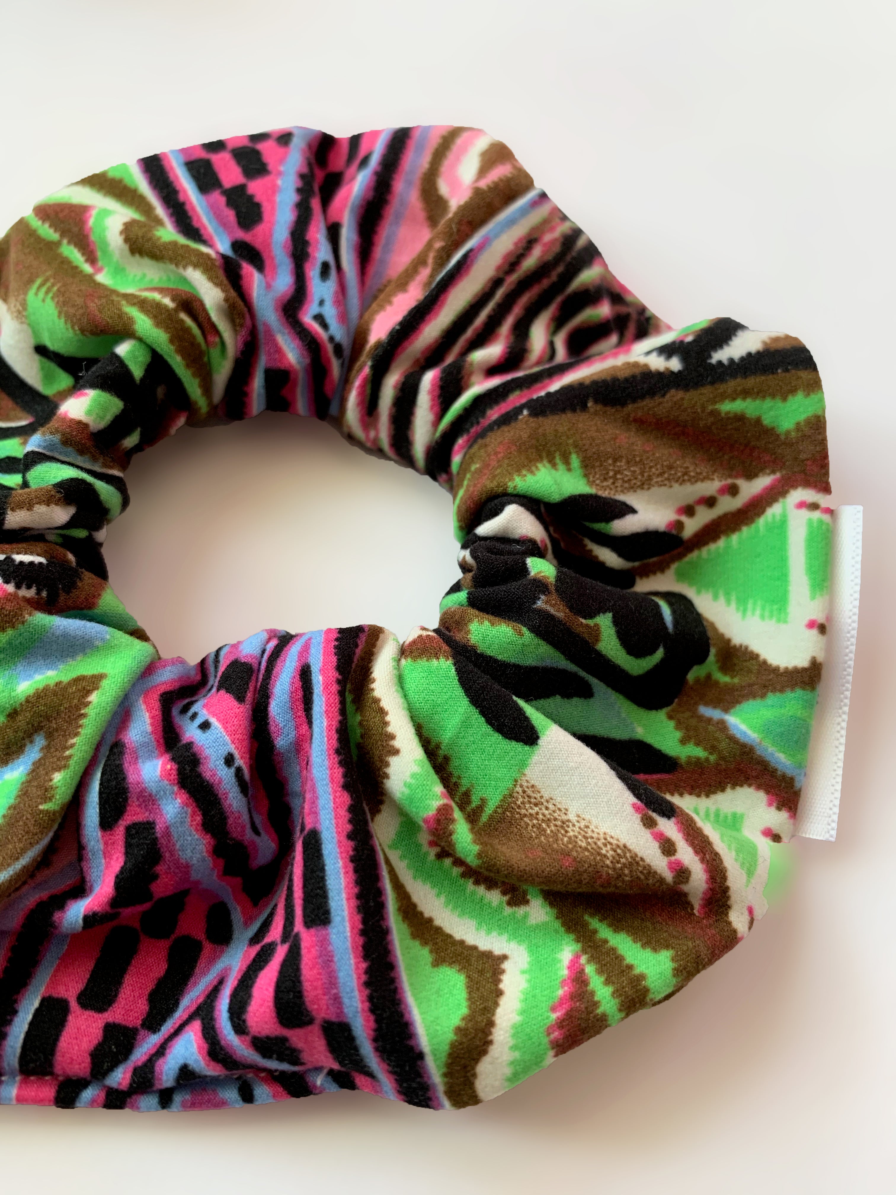 Watermelon Wave Scrunchie Hair Tie - Cute Fruit Pattern Hair Accessories for Women & Girls - Perfect for Summer, Workouts, and Everyday Style