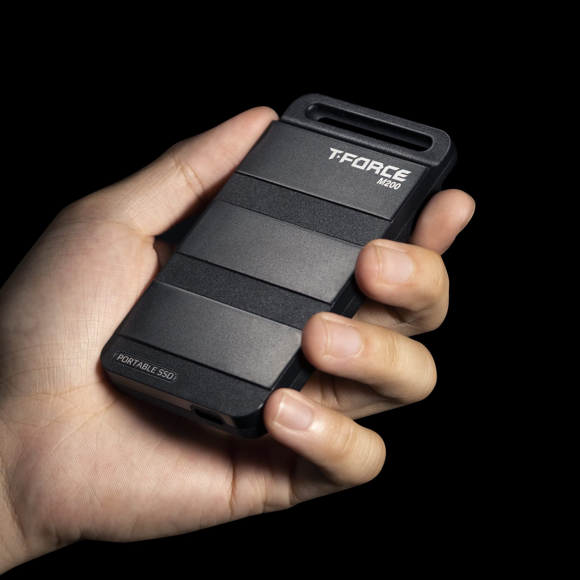 TEAMGROUP M200 2TB Portable External SSD - USB 3.2 Gen 2 Type-C, Up to 1050MB/s, Compact & Lightweight for Gaming, Photography, Video Editing & Data Backup