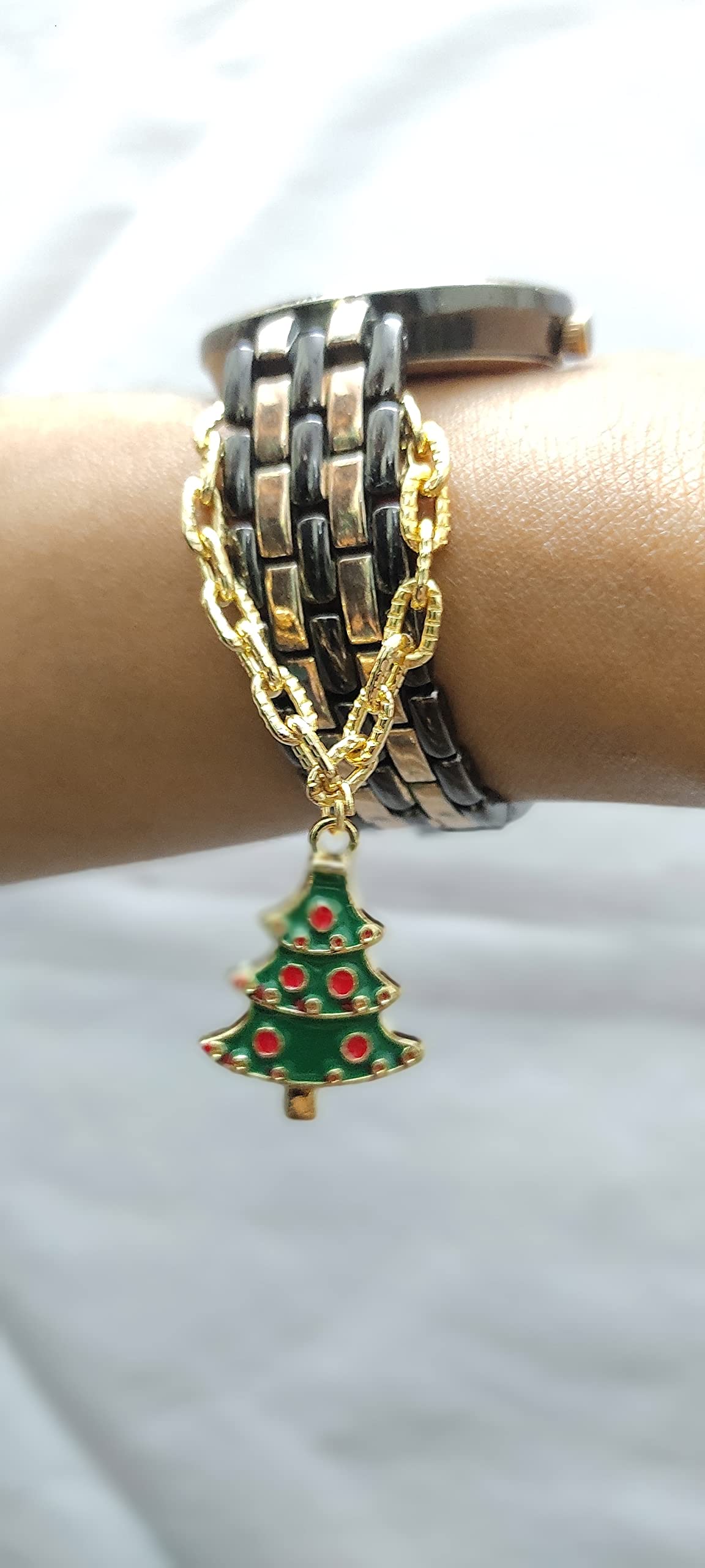 Sturdy Gold Chain with Christmas Tree Pendant Watch Charm - Elegant Watch Accessories Gift for Women & Girls - Perfect for Christmas Gifts, Holiday Parties & Festive Occasions