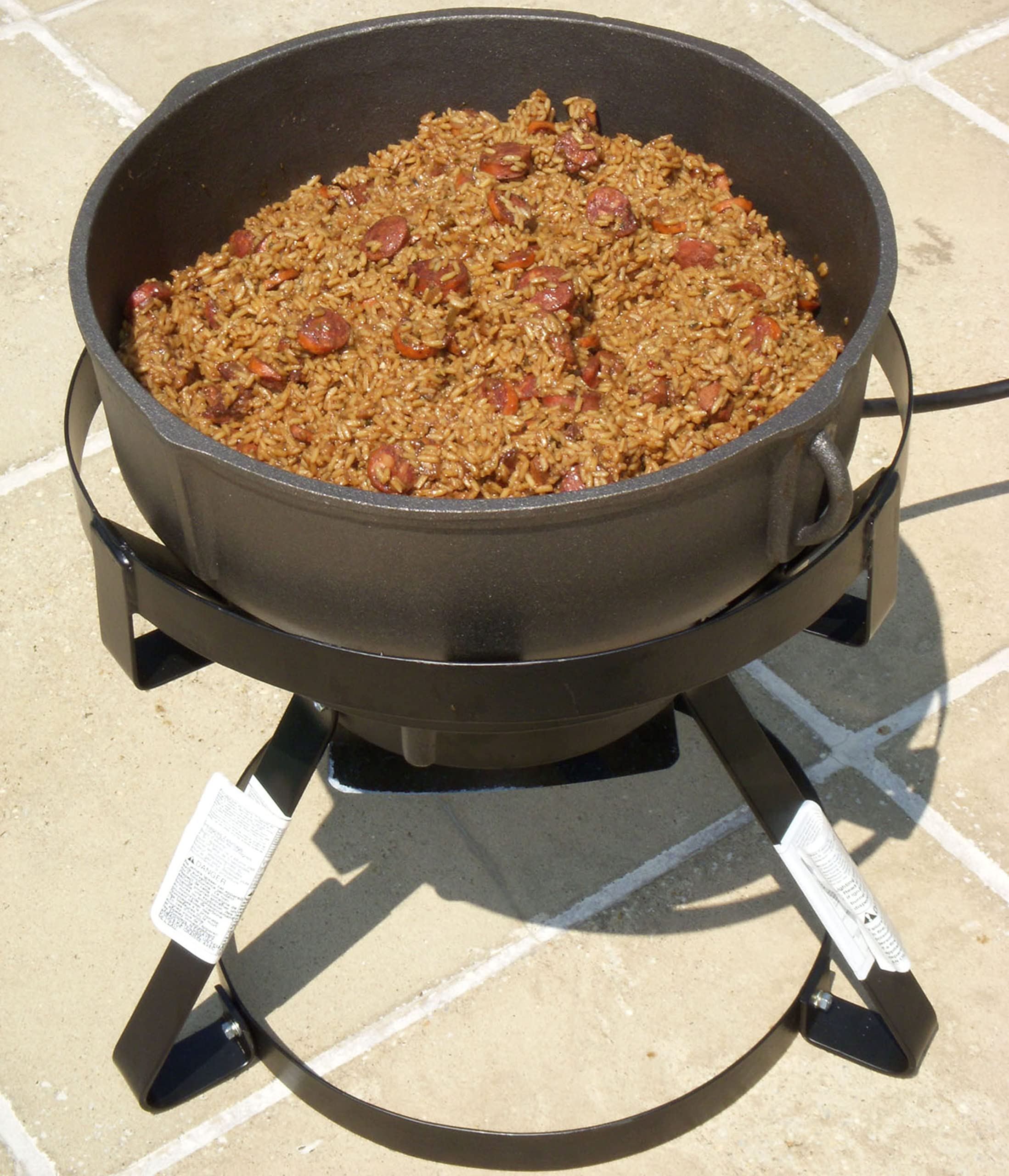 King Kooker 1740A Cast Iron Outdoor Jambalaya Cooker - Heavy Duty Black Pot for Cajun Cooking, Seafood Boils & Camping Meals - Perfect for Backyard BBQs, Tailgating & Outdoor Gatherings