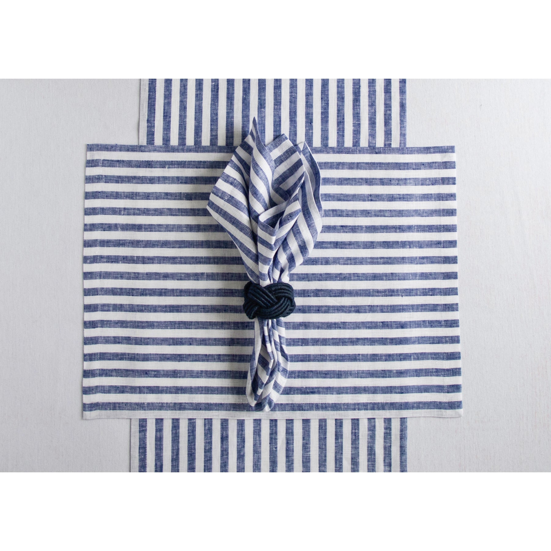 Amalfi Stripe Table Runner - Elegant Dining Decor for Weddings, Parties & Holiday Tablescapes