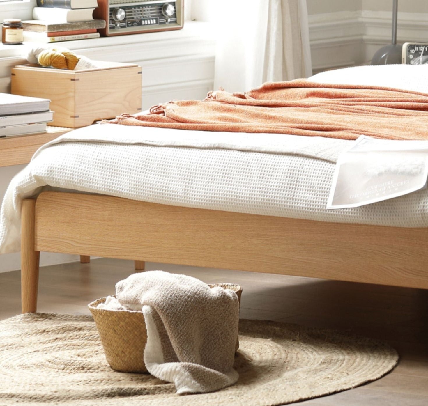 Solid Oak Wood Rattan Bed Frame - Queen Size, Natural Finish - Perfect for Bedroom, Guest Room & Farmhouse Decor