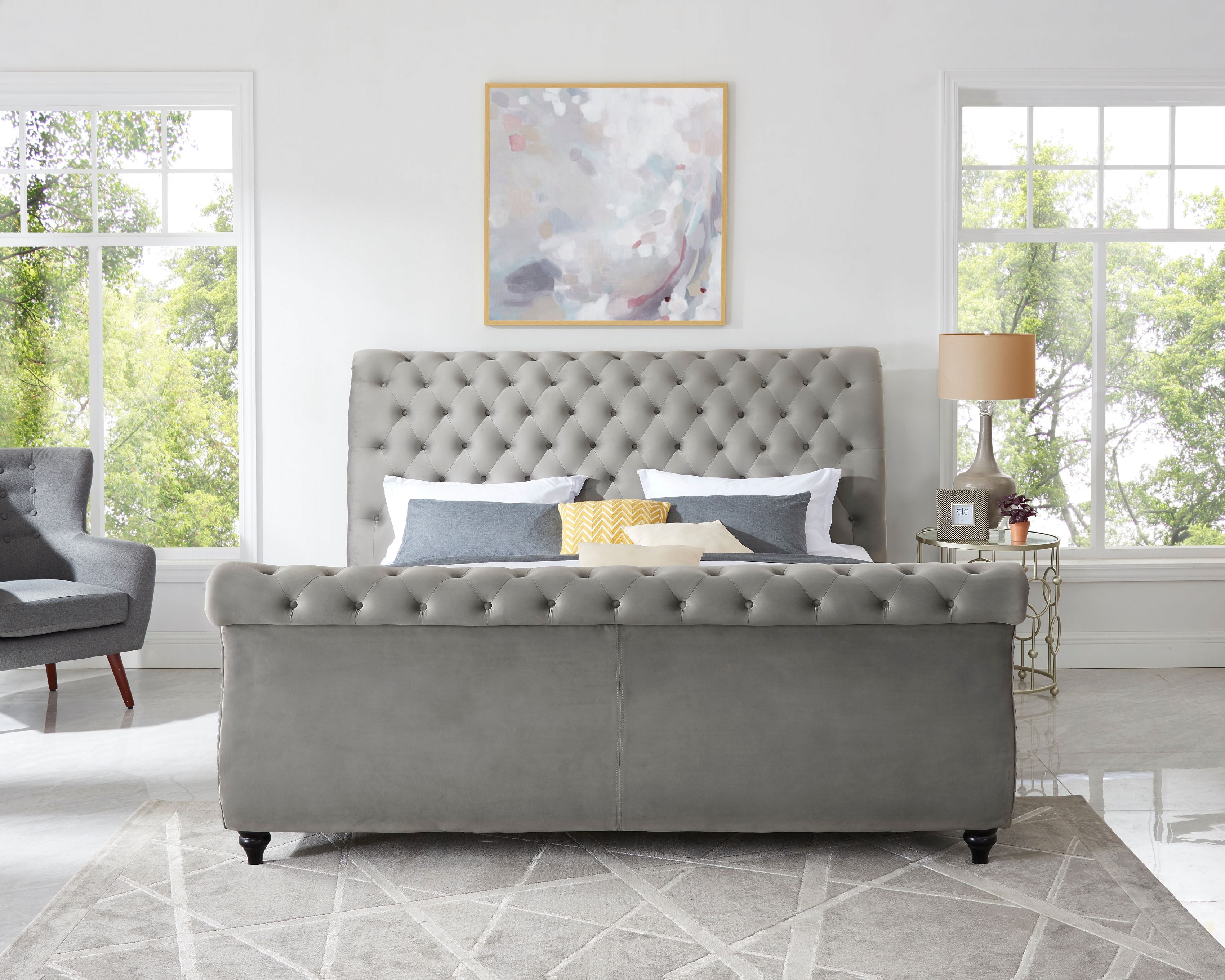 Roundhill Furniture Evora Gray Velvet Upholstered Button Tufted Sleigh Bed - Queen Size Luxury Bed Frame for Master Bedroom, Guest Room & Cozy Home Decor