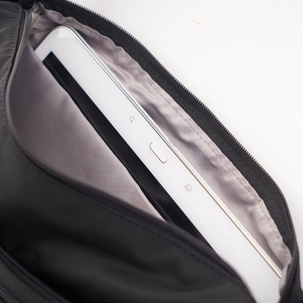 Hedgren Eye Medium RFID Blocking Crossbody Bag for Women - Secure Anti-Theft Purse for Travel, Work & Daily Use (Black)