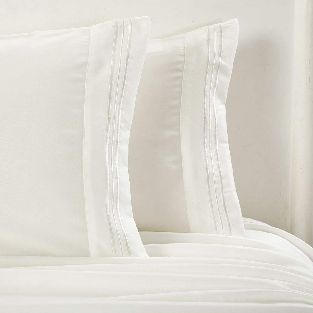 Luxury King Size Sheet Set - 4 Piece Hotel Quality Bed Sheets - Ultra Soft Deep Pocket Cooling Wrinkle Free Comfy White Bedding - Perfect for Master Bedroom, Guest Room & Vacation Homes