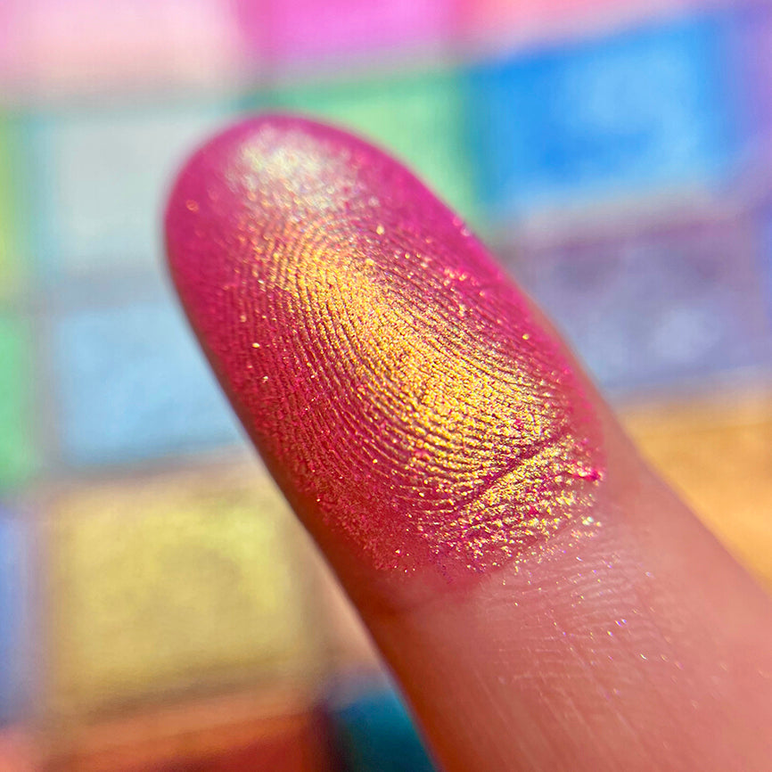 Oriel Electric Multichrome Pigment - Shimmering Cosmetic Powder for Eyeshadow, Nails & Art - Perfect for Makeup, DIY Crafts & Festival Looks