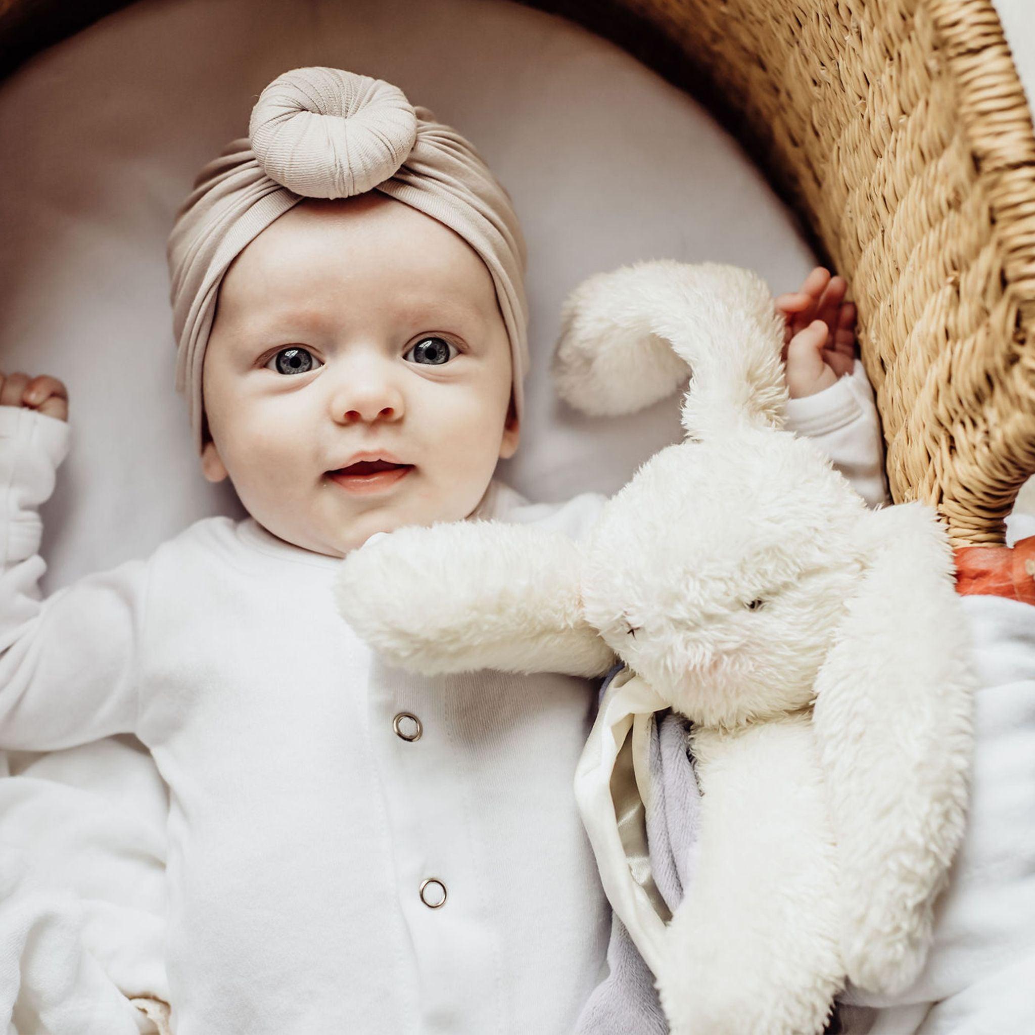 Little Star Deluxe Baby Gift Set - Premium Newborn Essentials for Shower, Christening & 1st Birthday - Soft Blanket, Onesies, Booties & Rattle Set