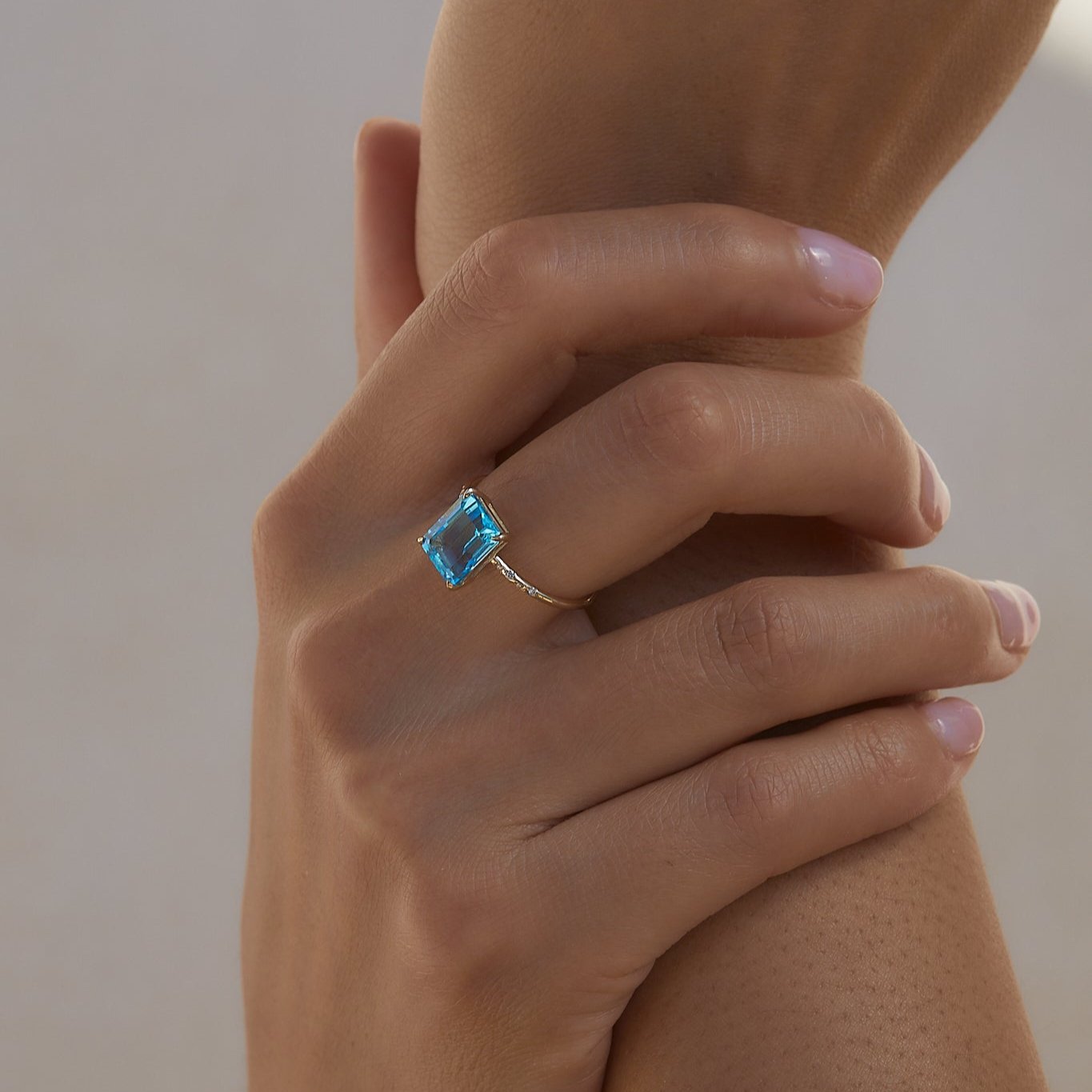 Stunning Large Starry Blue Topaz Ring for Women - Elegant 925 Sterling Silver Jewelry Gift for Birthday, Anniversary & Special Occasions