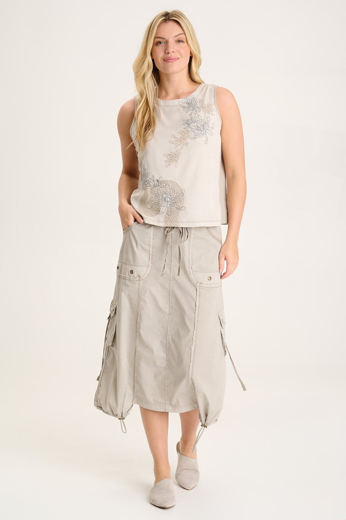 Quan Twill Embroidered Tank Top for Women - Breathable Summer Sleeveless Shirt with Floral Embroidery - Perfect for Casual Outings, Beach Vacations & Yoga Sessions