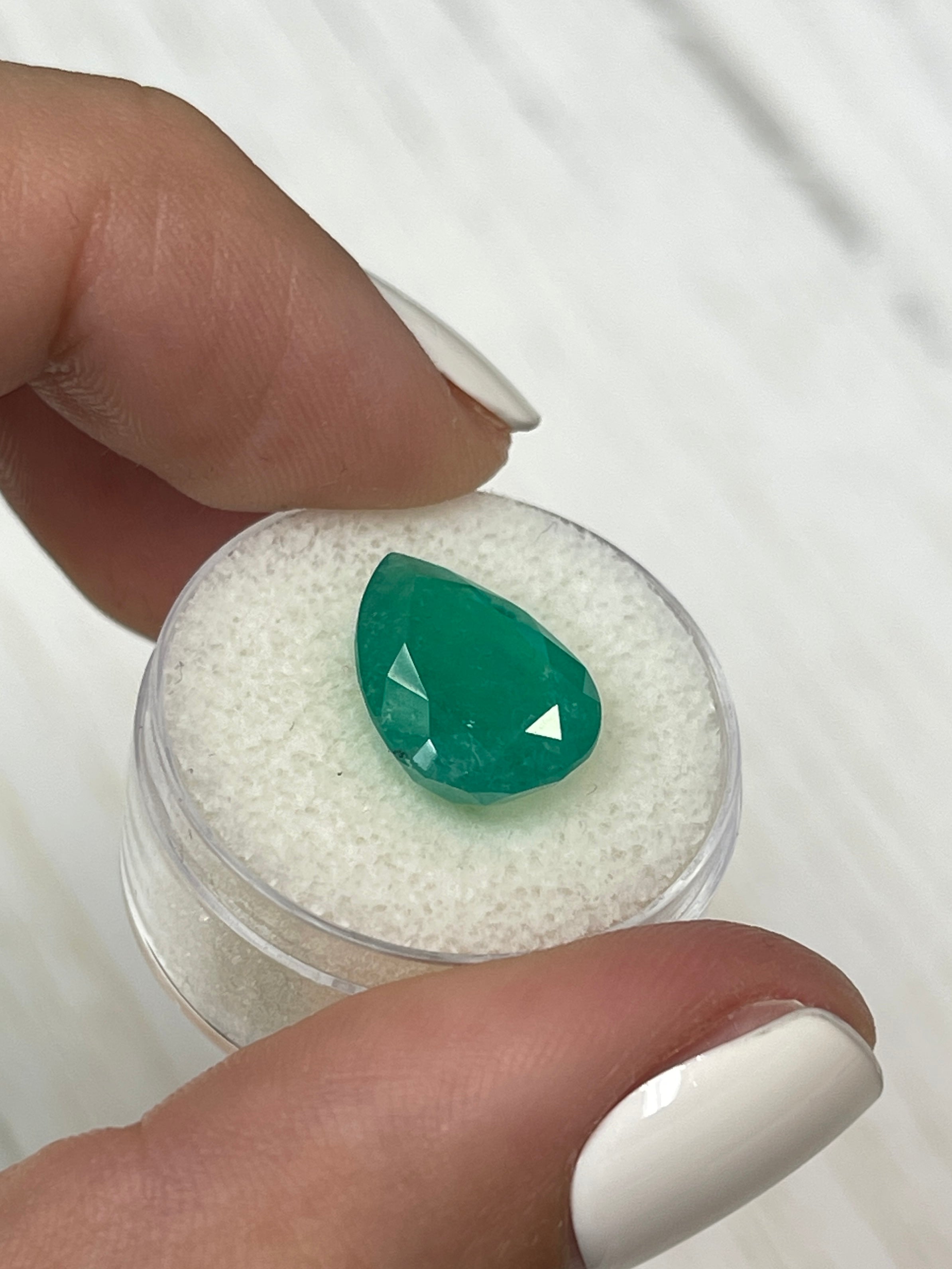 6.59 Carat Natural Colombian Emerald Pear Cut Loose Gemstone for Jewelry Making - Engagement Rings, Necklaces & Earrings