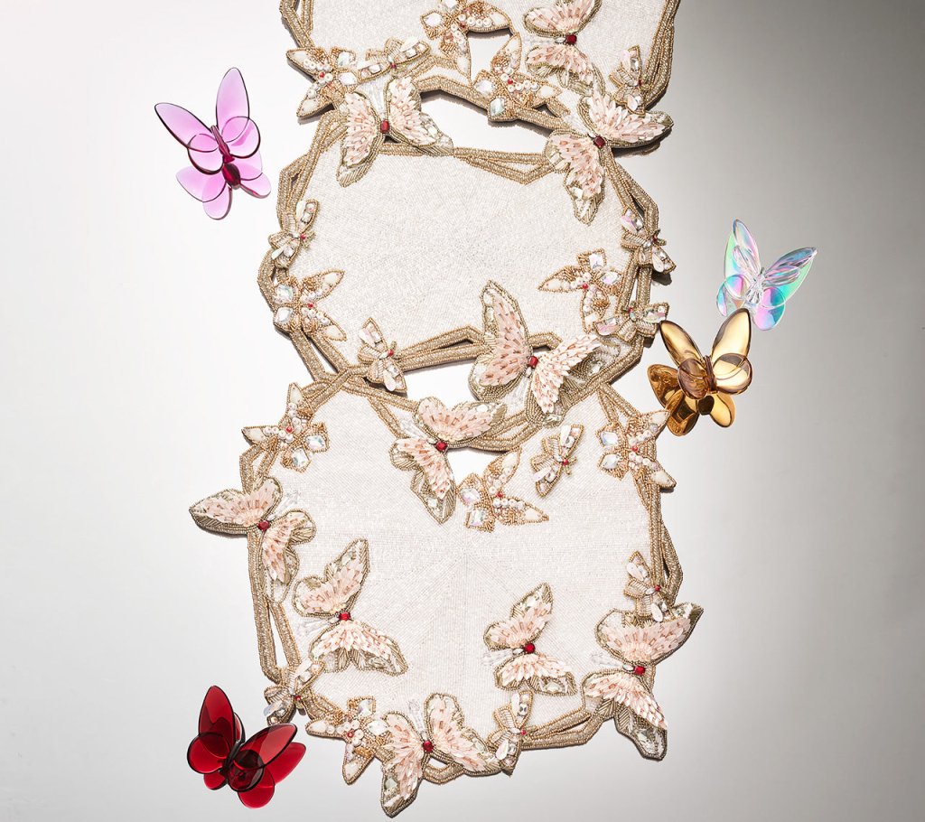 Elegant White & Blush Diamant Butterflies Table Runner - Perfect for Weddings, Bridal Showers & Boho Home Decor