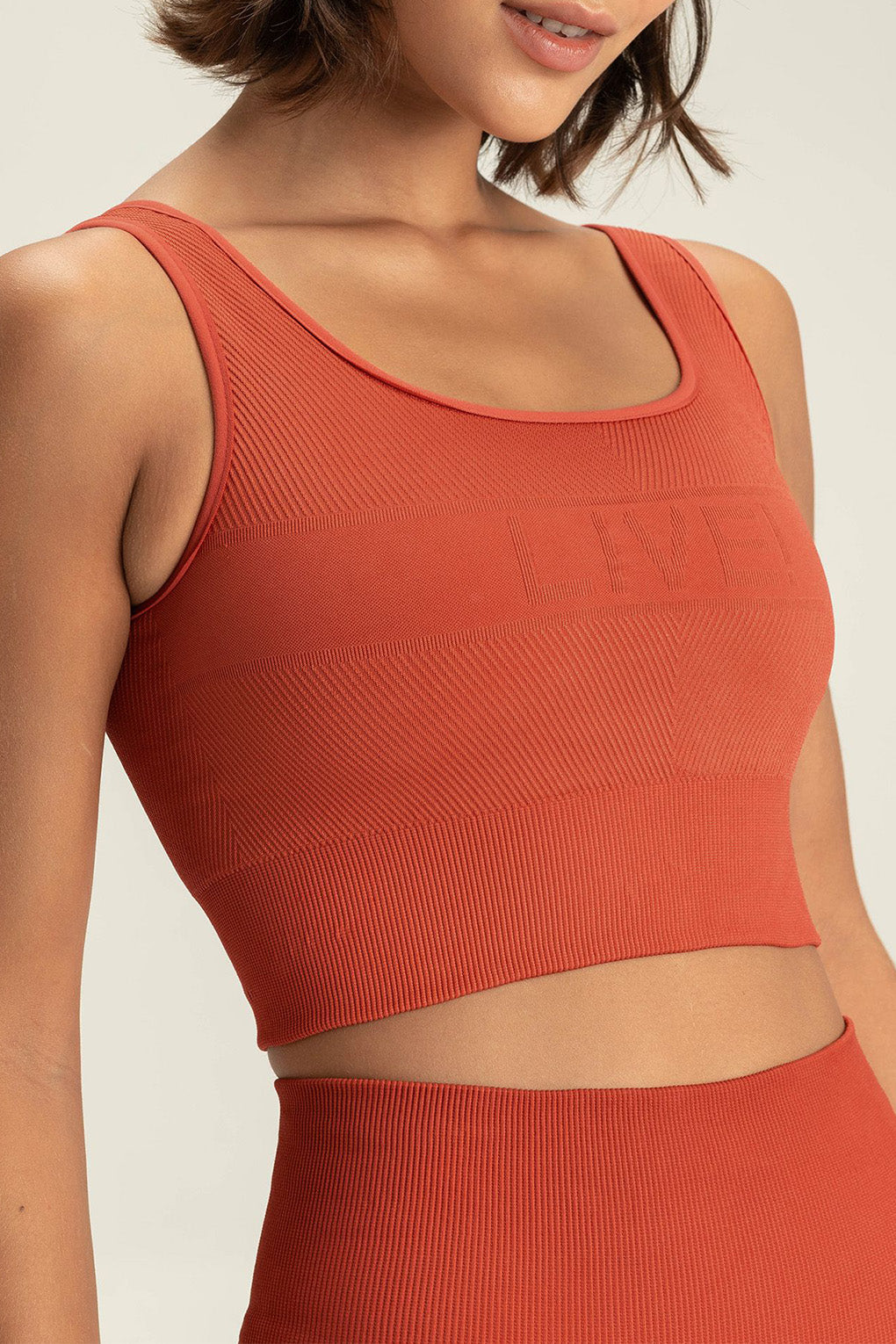 High-Quality Seamless Sports Bra for Women - Comfortable Workout Top for Yoga, Running & Gym - Moisture-Wicking Activewear for Fitness & Everyday Wear