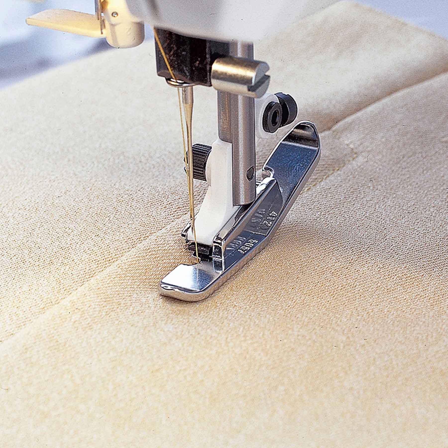 HUSQVARNA VIKING Narrow Zipper Foot for Sewing Machines - Perfect for Dresses, Bags & Upholstery Zippers | Premium Sewing Accessory