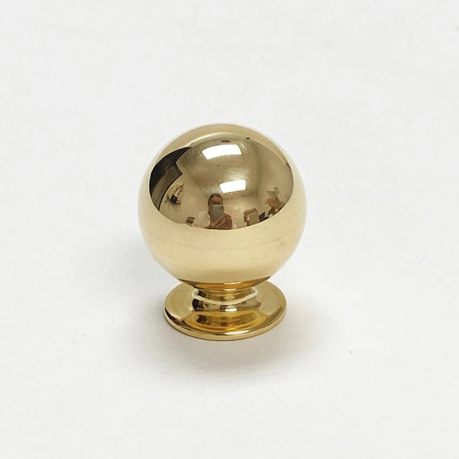 Vintage Unlacquered Polished Brass Celia Cabinet Ball Knob - Elegant Hardware for Kitchen Cabinets, Dressers & Furniture Drawers (Set of 10) - Perfect for Farmhouse, Traditional & Victorian Style Home Decor