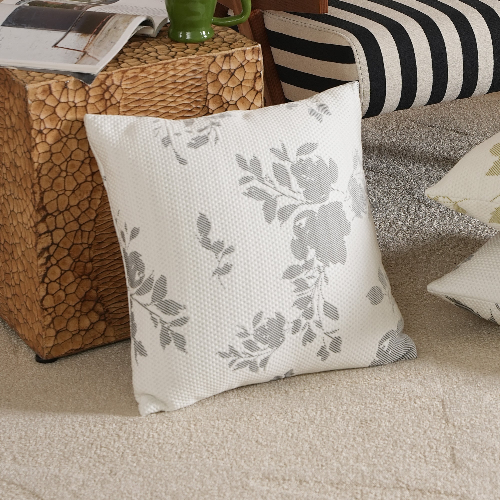Breathable Cooling Spring Garden Cushion Covers - Outdoor Patio Furniture Cushion Protectors for Summer Comfort