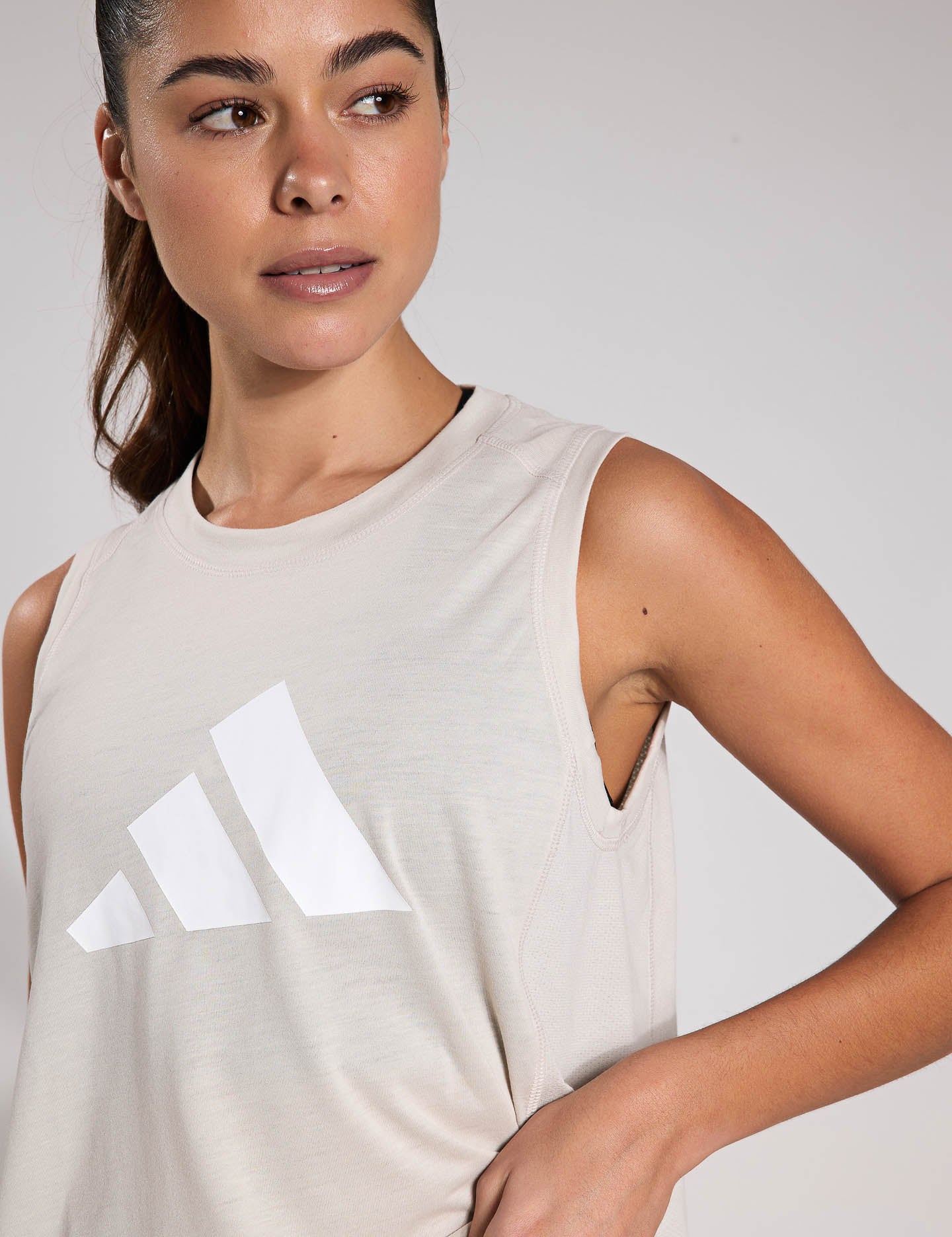 High-Performance Training Tank Top for Women - Big Logo Design in Wonder Alumina/White | Gym Workout & Running Essentials
