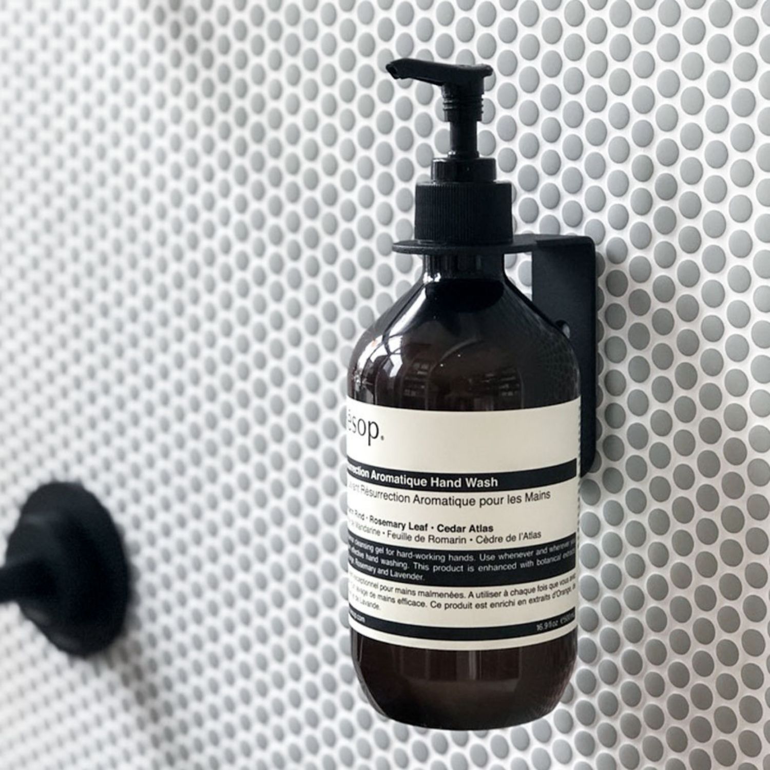 DESIGNSTUFF Floating Soap Dispenser Holder - Black | Wall-Mounted Bathroom Organizer for Liquid Soap & Hand Wash | Perfect for Kitchen, Bathroom Sink, and Shower