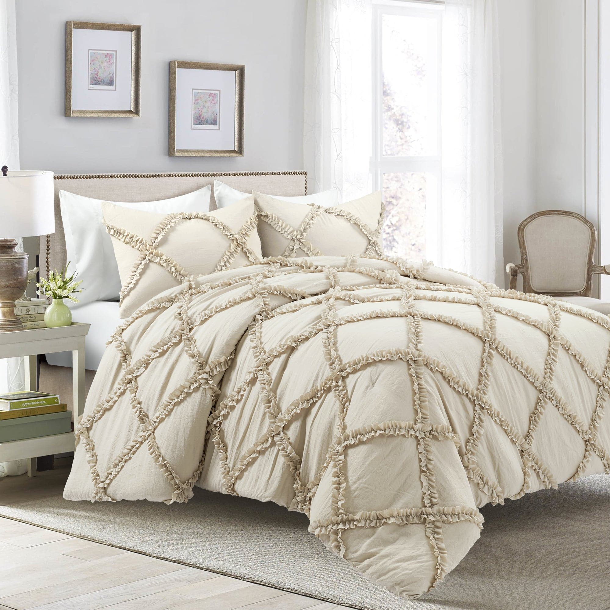 Luxury Ruffle Diamond 3-Piece Comforter Set - Queen Size Bedding with Pillow Shams - Elegant Bedroom Decor for Master Suite or Guest Room