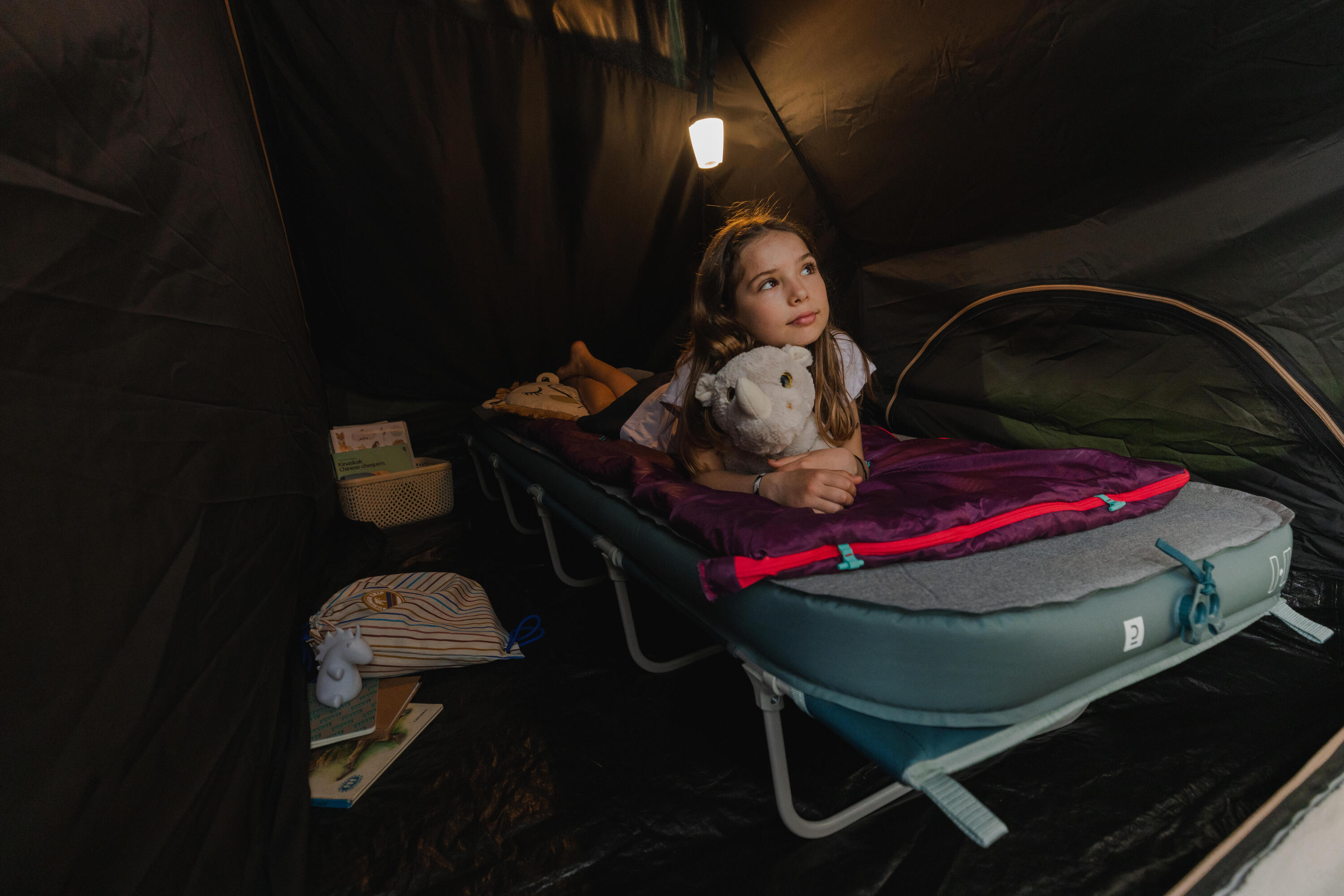 Quechua 24 Camp Bed - Portable Folding Cot for 1 Person - Lightweight & Compact for Camping, Hiking & Outdoor Adventures