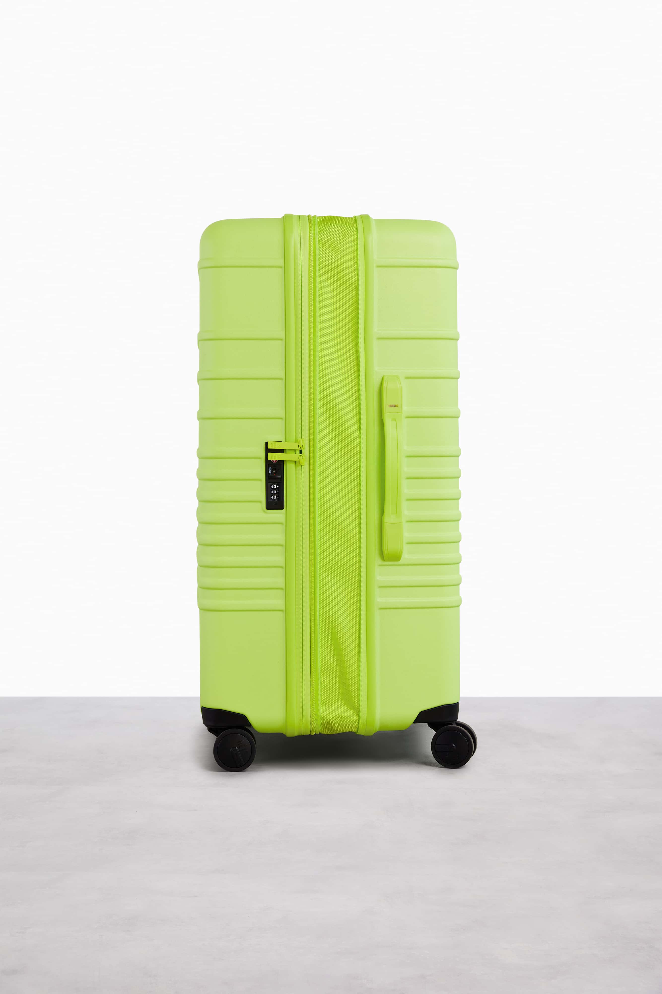Large Check-In Roller Suitcase in Citron Yellow - Spacious & Durable Luggage for Travel, Business Trips & Vacations