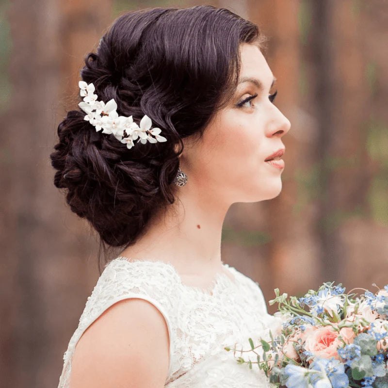 Elegant Ivory Floral Hair Comb with Pearls for Brides – Perfect for Weddings, Prom & Special Occasions
