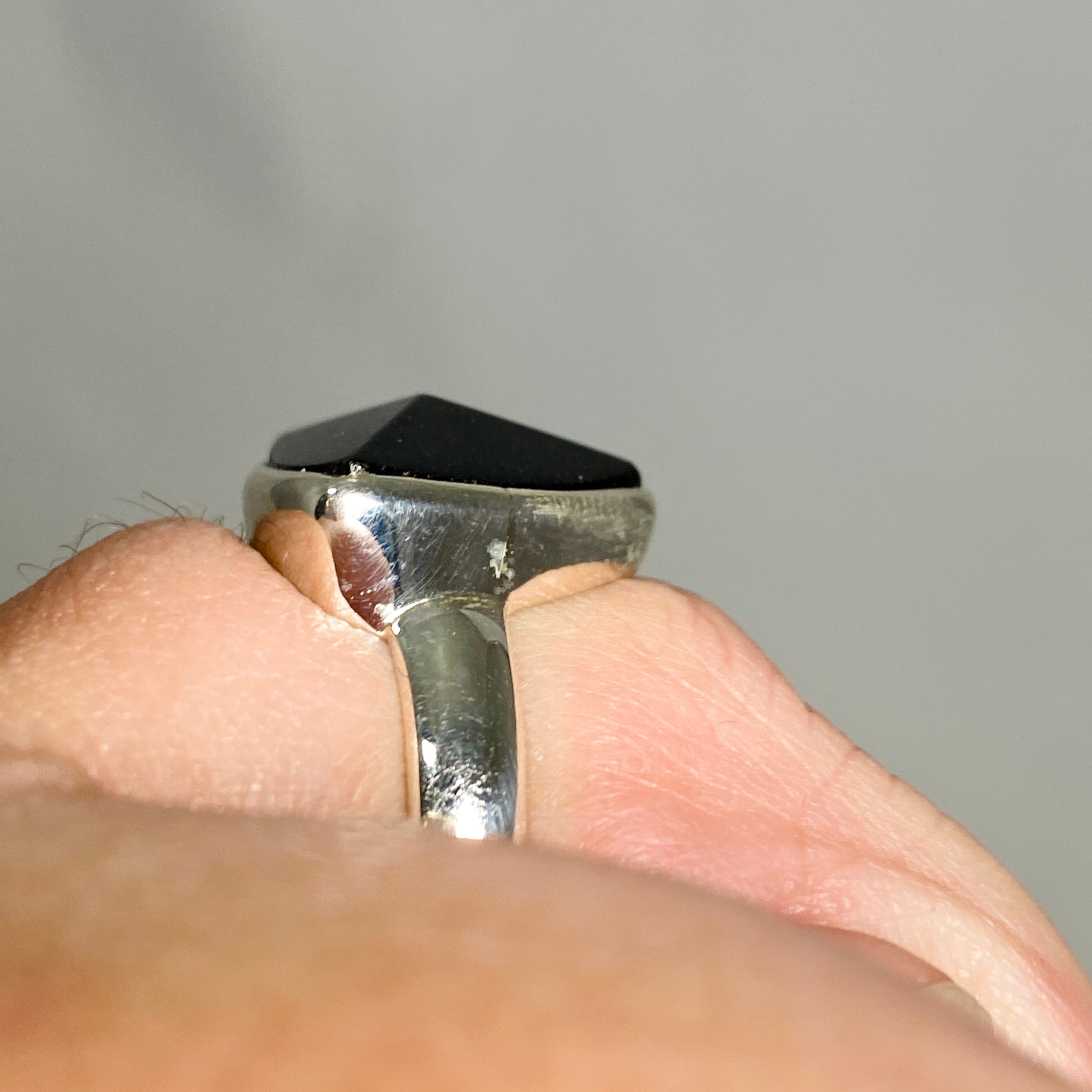 Black Tourmaline Triangular Faceted Ring for Women - Size 10 - PRGJ495 - Elegant Healing Crystal Jewelry for Meditation, Energy Protection & Spiritual Gifts