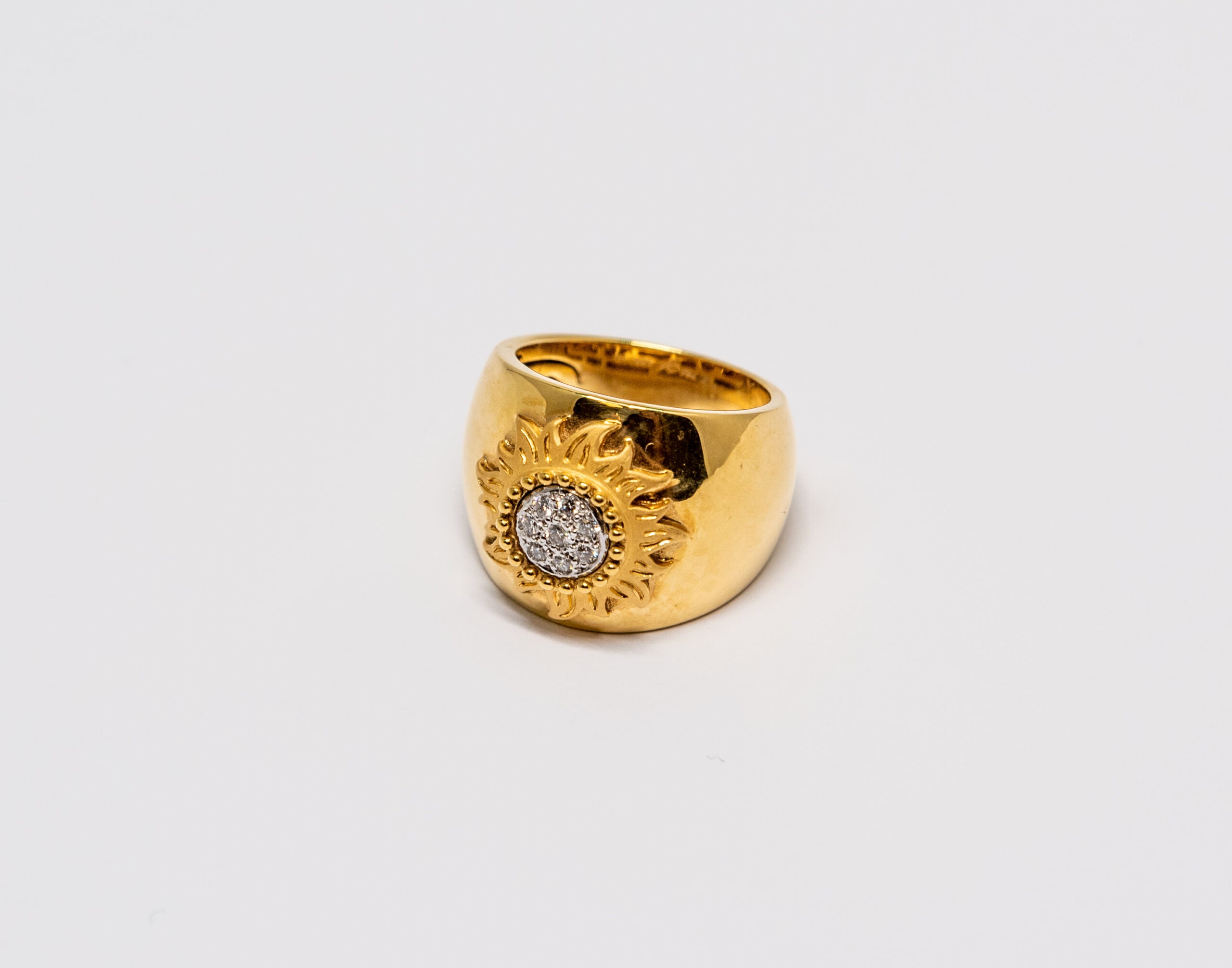 Carrera Y Carrera Sol Y Somb 18K Yellow Gold Diamond Ring for Women - Luxury Wedding, Engagement & Anniversary Jewelry Gift