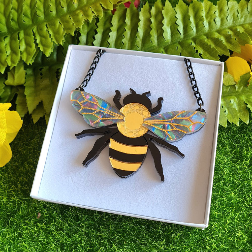 Elegant Bee Brooch by Cherryloco - Vintage Gold Bee Pin for Women - Perfect for Jackets, Scarves, and Hats