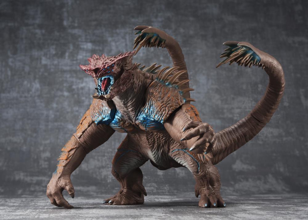Bandai Sofvi Spirits Pacific Rim Uprising Kaiju Shrikethorn Action Figure - Collectible Movie Character Toy for Fans & Display