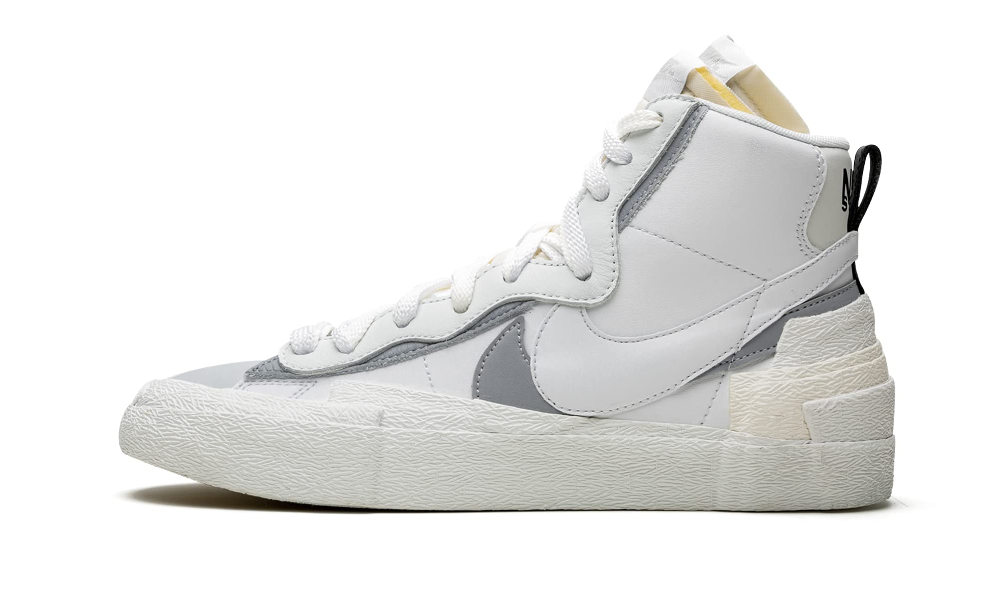Nike Blazer Mid '77 Vintage Sacai Collaboration Men's Sneakers - Retro Basketball Shoes for Casual Wear & Street Style Fashion