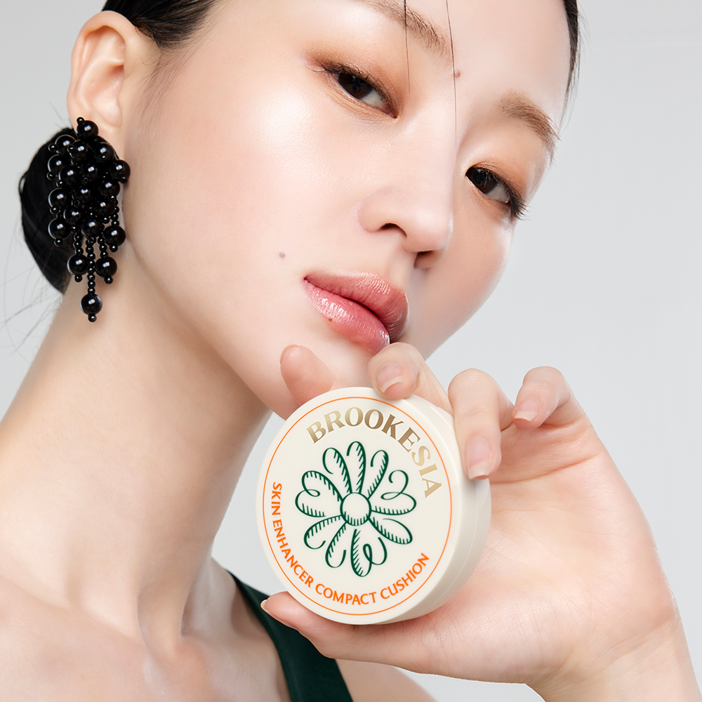 BROOKESIA Skin Enhancer Compact Cushion Glow SPF40 PA++ 12g - Lightweight Foundation with Sun Protection for Daily Makeup & Natural Look | Perfect for Work, Date & Outdoor Activities