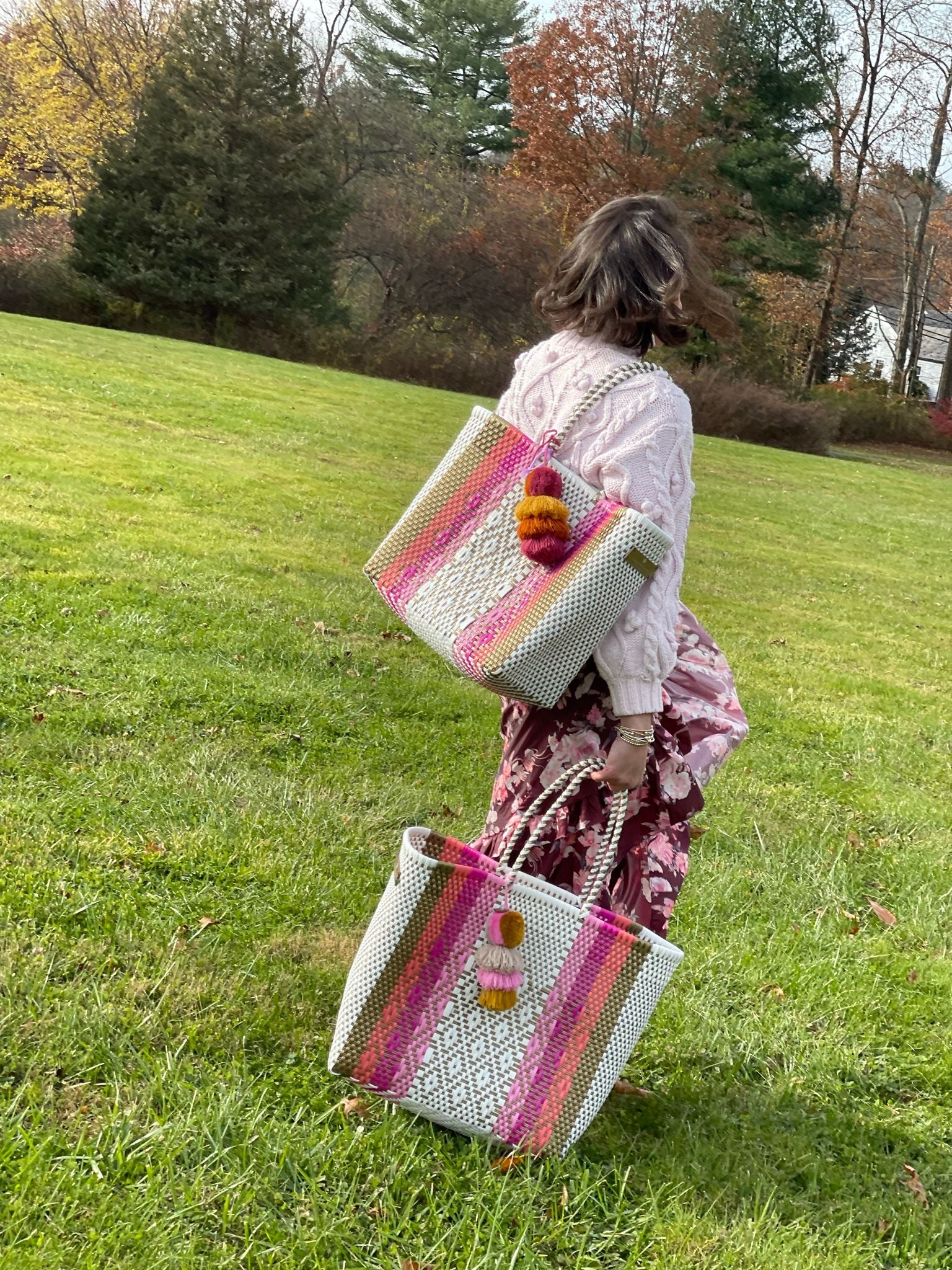 Stylish Pink Sunset Citron Tote Bag for Women - Trendy Beach Tote with Vibrant Citrus Print - Perfect for Summer Outings, Beach Trips & Shopping