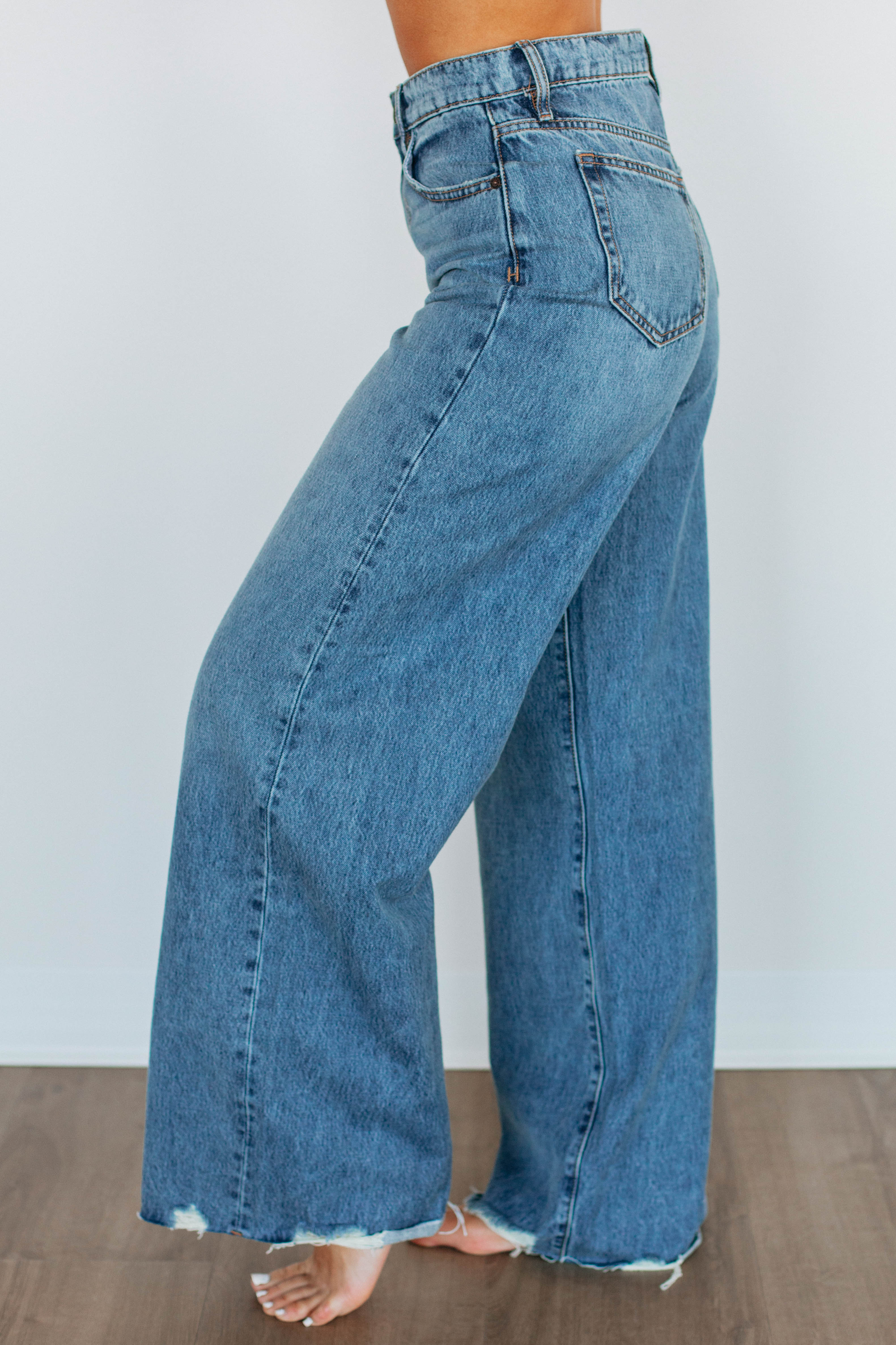 Stylish Nori Hidden Jeans - Medium Wash Denim for Women | Perfect for Casual Wear, Office & Night Out