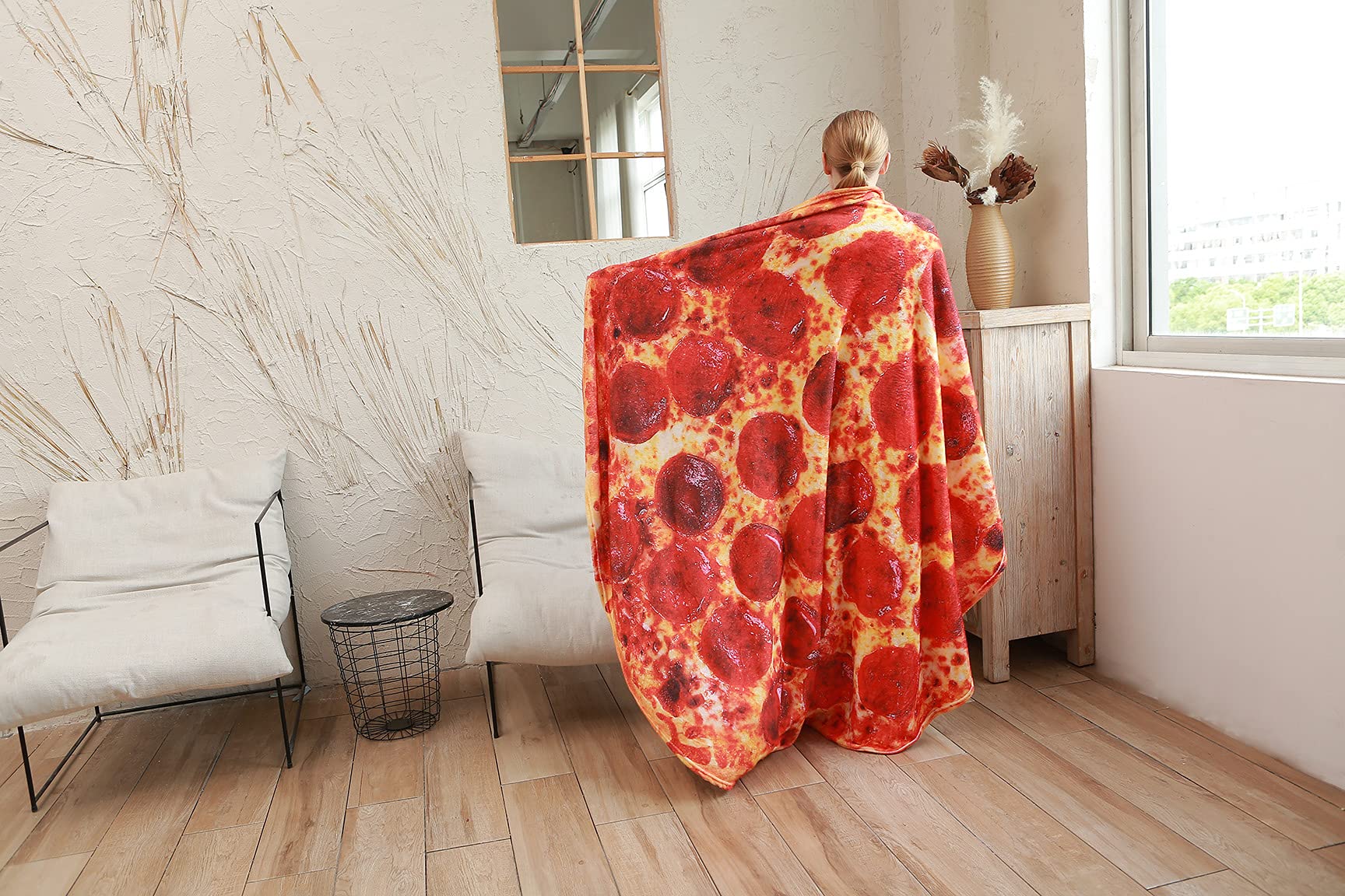 Funny Pizza Blanket for Adults & Kids - Cozy Pepperoni Pizza Throw Blanket - Perfect for Movie Nights, Gifts & Pizza Lovers