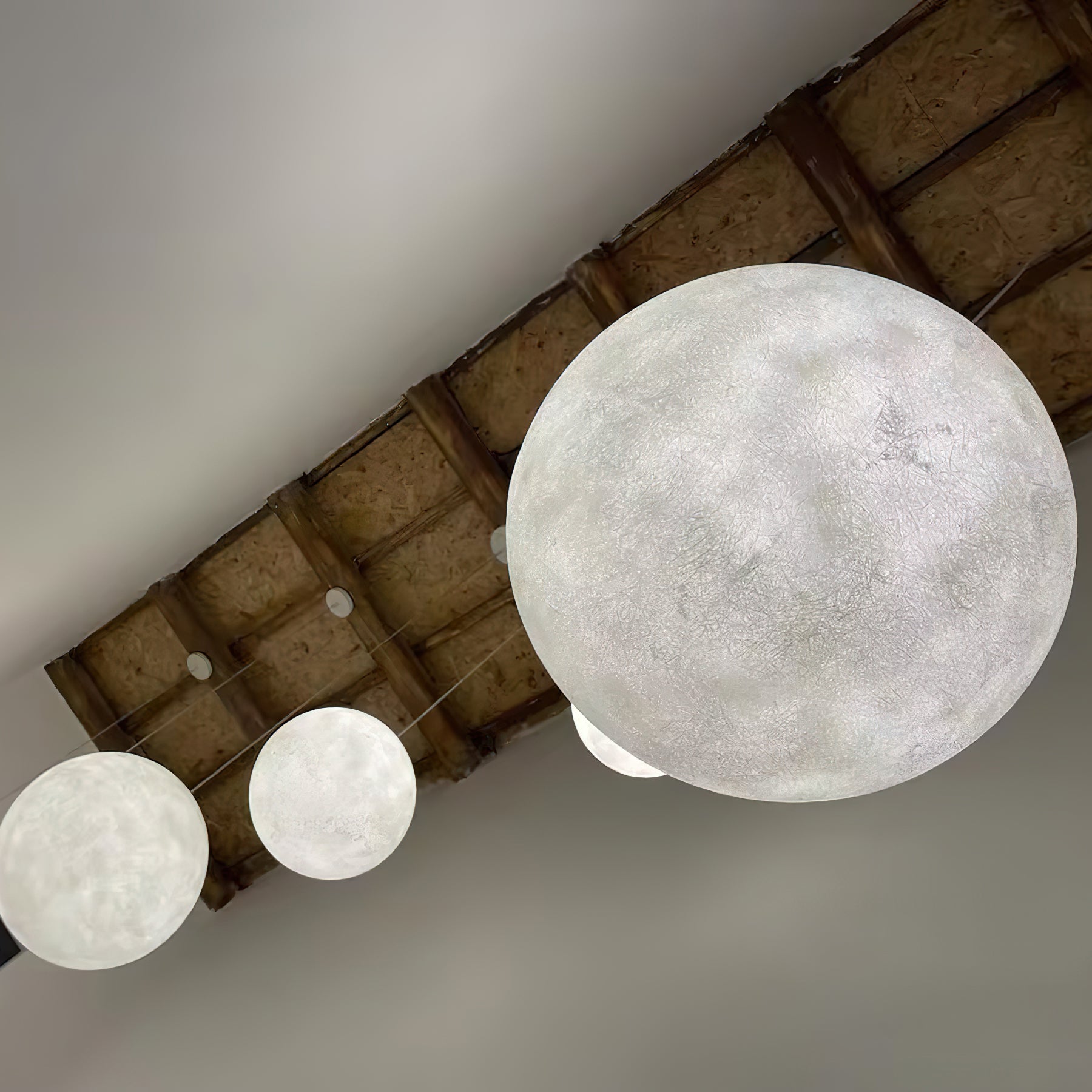 Modern Moon Pendant Lamp - Elegant Crescent Moon Ceiling Light Fixture for Bedroom, Living Room & Nursery Decor | Dimmable LED Hanging Light for Cozy Home Ambience