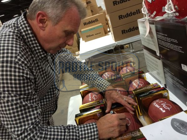 Joe Montana Autographed San Francisco 49ers NFL Football - Super Bowl XXIV MVP Signed Collectible - Perfect for Sports Memorabilia Displays & 49ers Fan Gifts