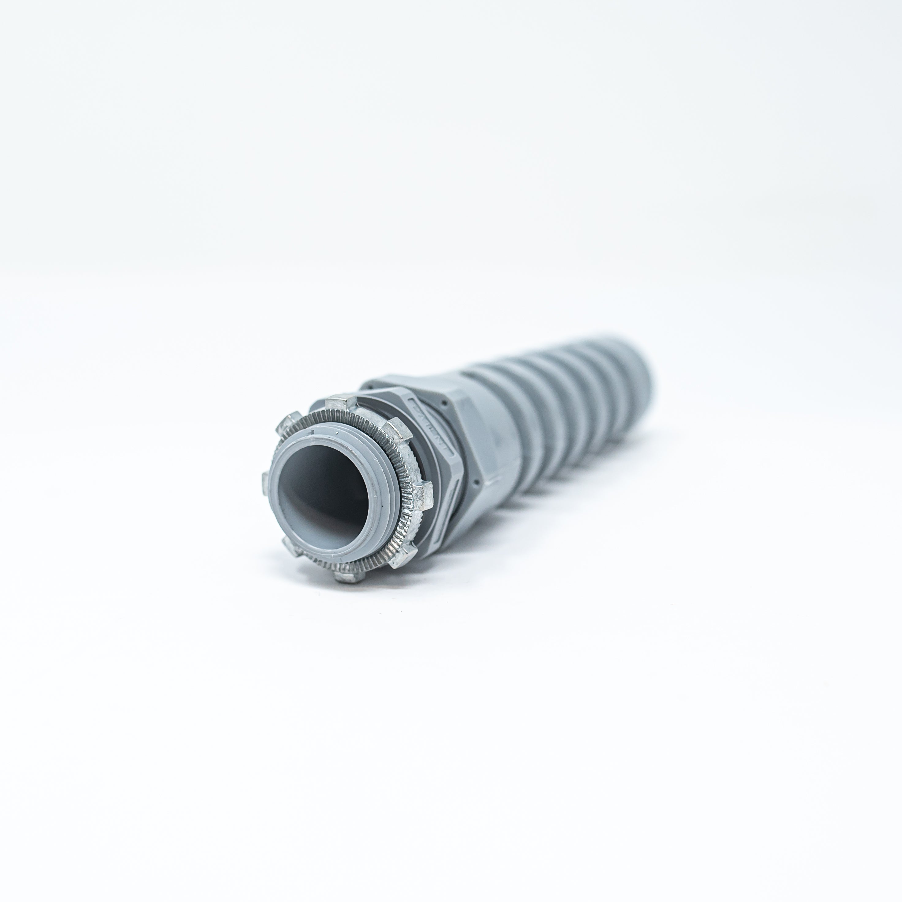 Heavy Duty Cord Grip with Pigtail Strain Relief - Secure Cable Protection for Industrial Equipment, Outdoor Lights & Power Tools (NEMA 4X Rated)