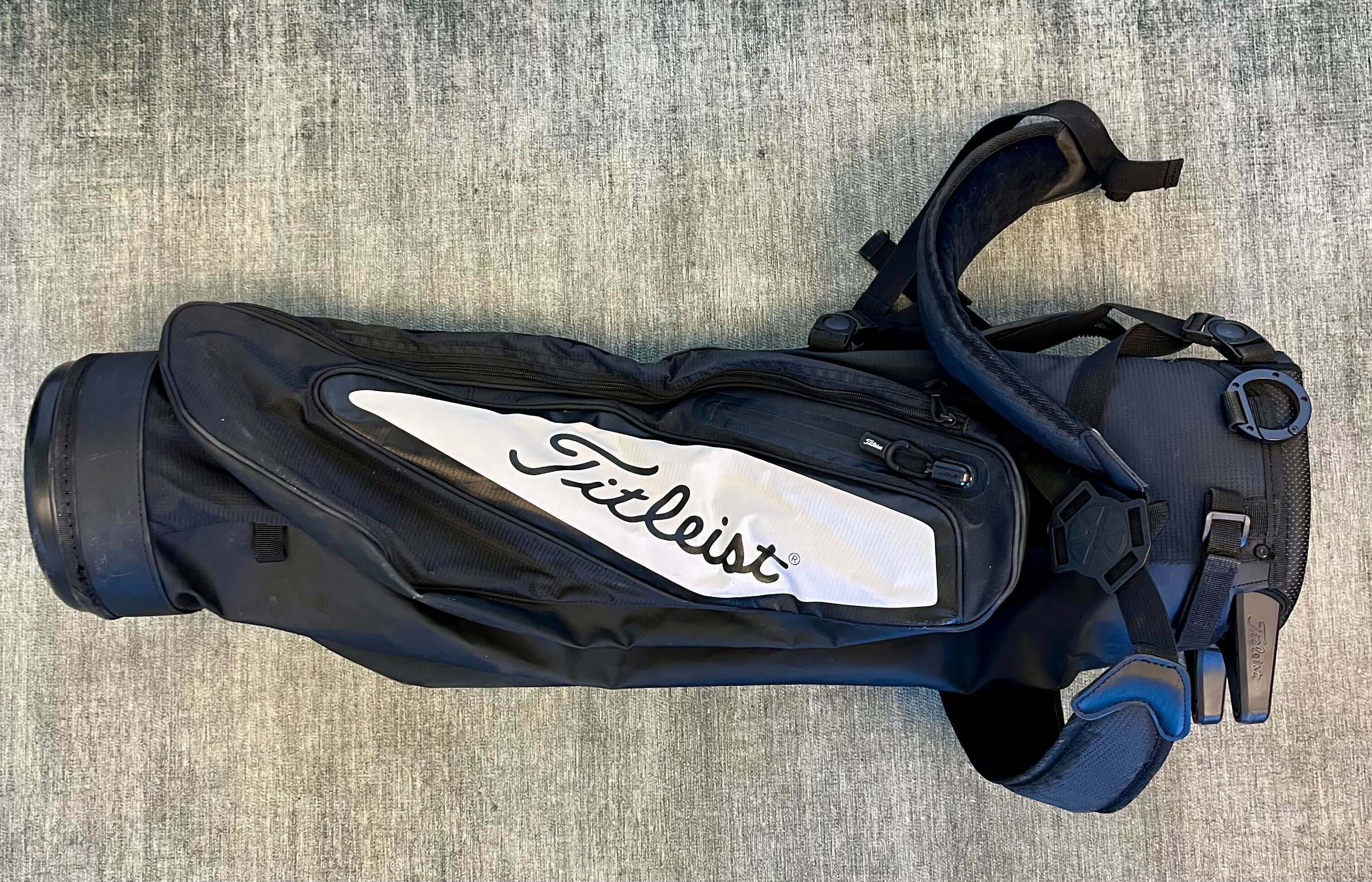 Titleist Lightweight Sunday Golf Carry Bag - Black/White with 3 Dividers & 3 Pockets, Adjustable Strap | Perfect for Weekend Golfers & Course Walking
