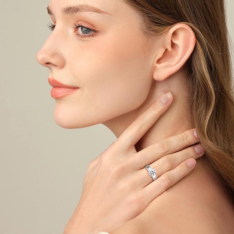2CT Premium Moissanite Solitaire Engagement Ring - Durable & Sparkling for Weddings, Proposals & Anniversary Gifts