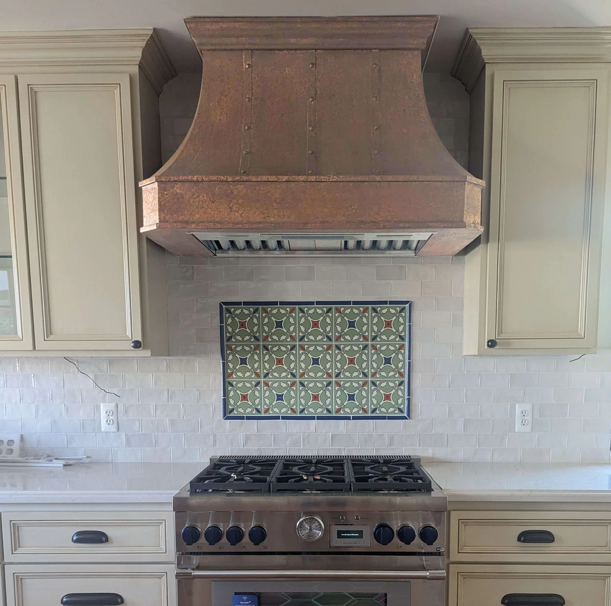 Custom SINDA H3TRV Copper Range Hood for Don - Premium Kitchen Ventilation System for Home Cooking & BBQ Scenes
