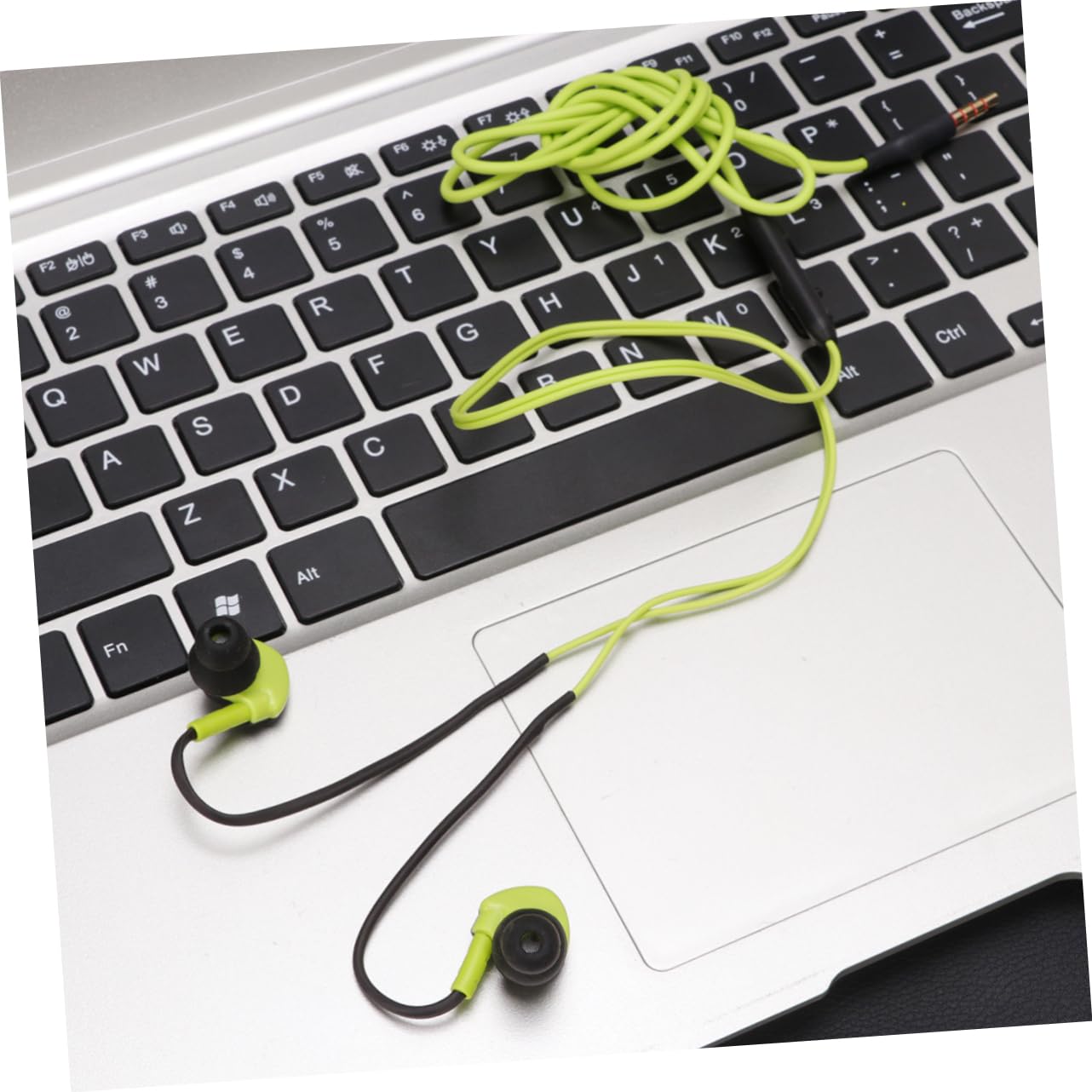 Artibetter Wired Earbuds with Microphone - 3.5mm Bass Sound Headphones, Waterproof In-Ear Headset (Green) - Perfect for Running, Gym Workouts & Daily Commute