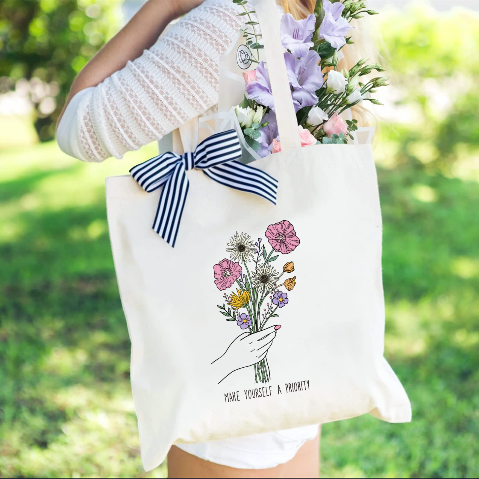 Andeiltech Reusable Canvas Tote Bag for Women - Cute Cat Print Shopping Grocery Bag with Inner Zipper Pocket | Eco-Friendly Gift for Women | Perfect for Shopping, Beach, Work & Daily Use