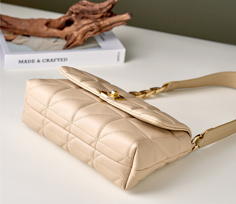 Trendy Quilted Handbag for Women - Fashionable & Durable Crossbody Purse for Work, Travel & Everyday Use