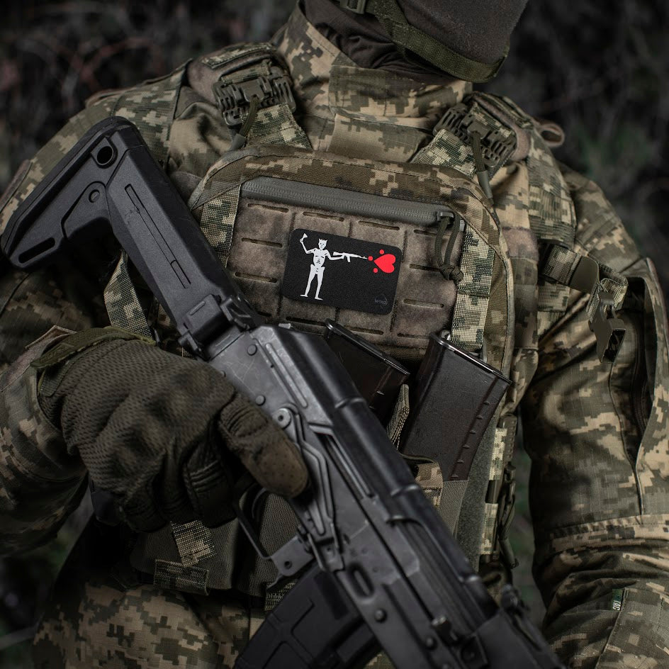 M Tac Morale Patch Jolly Roger Pirate Flag - Premium Embroidered Hook and Loop Patch for Tactical Gear, Military Uniforms & Backpacks - Perfect for Outdoor Adventures, Airsoft, and Cosplay