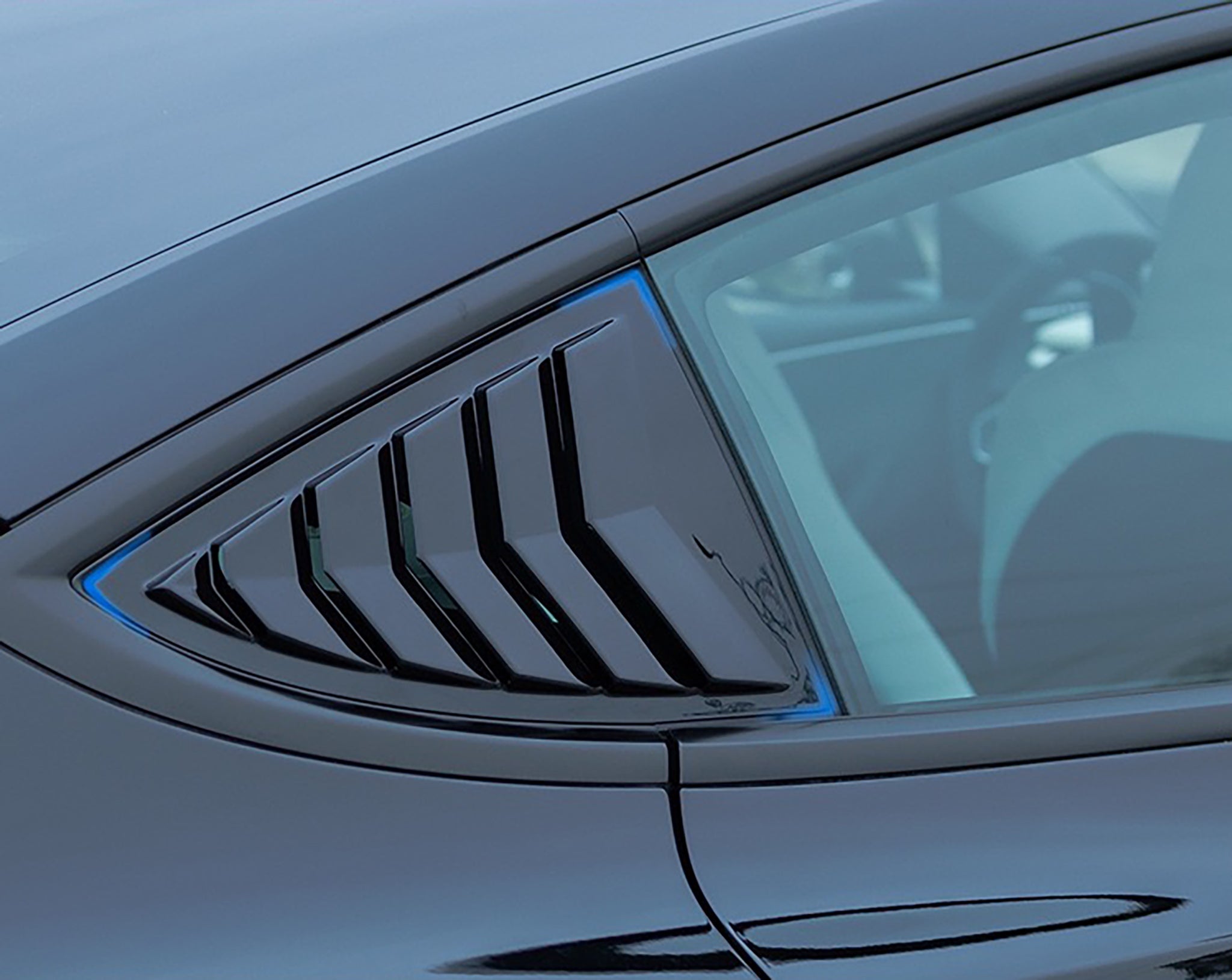 High-Performance Racing Style Rear Side Window Louvers for Tesla Model 3 (2017-2024) - Enhance Style & Reduce Glare for Daily Driving & Car Shows