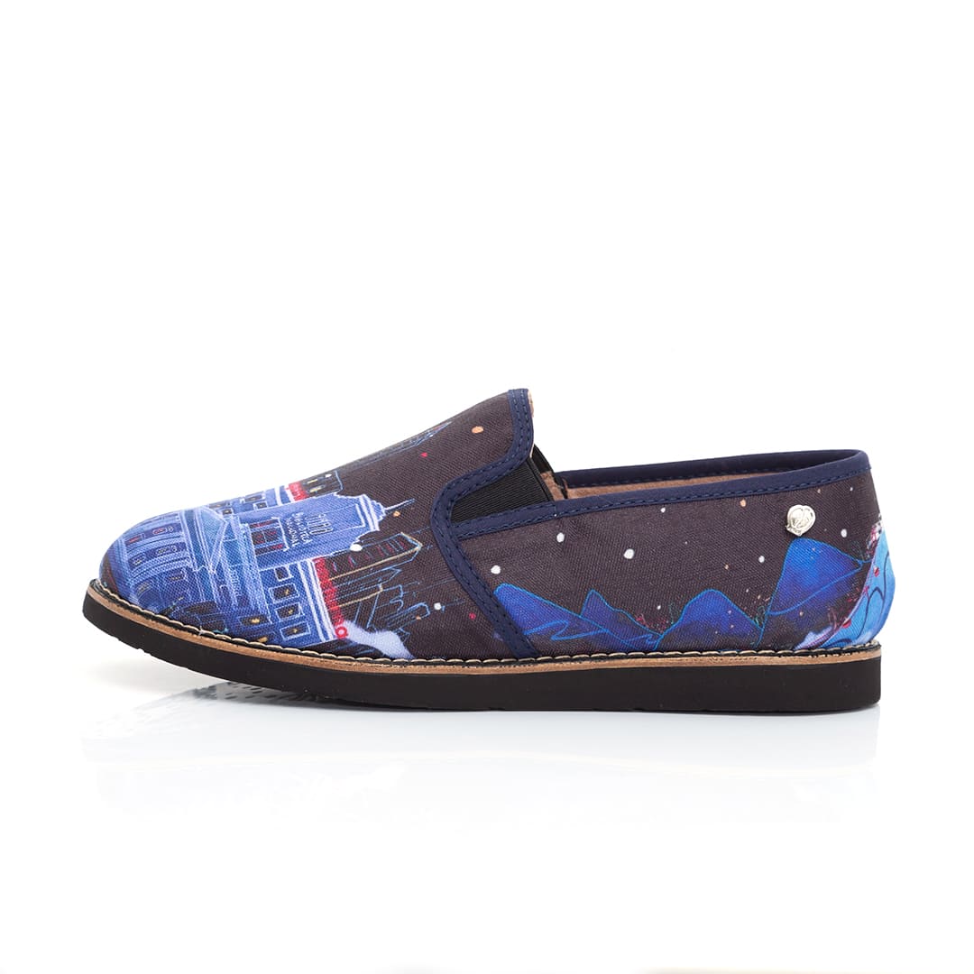 Handcrafted Macondas® Illustrated Moccasins for Women - Bogotá Nocturna Design - Perfect for Casual Wear, Date Nights & Travel